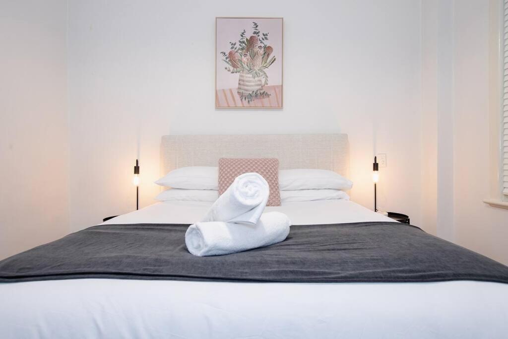 Escape To Sydney @ Ultimo Unique 2 Bedroom Sleeping 7 City Side