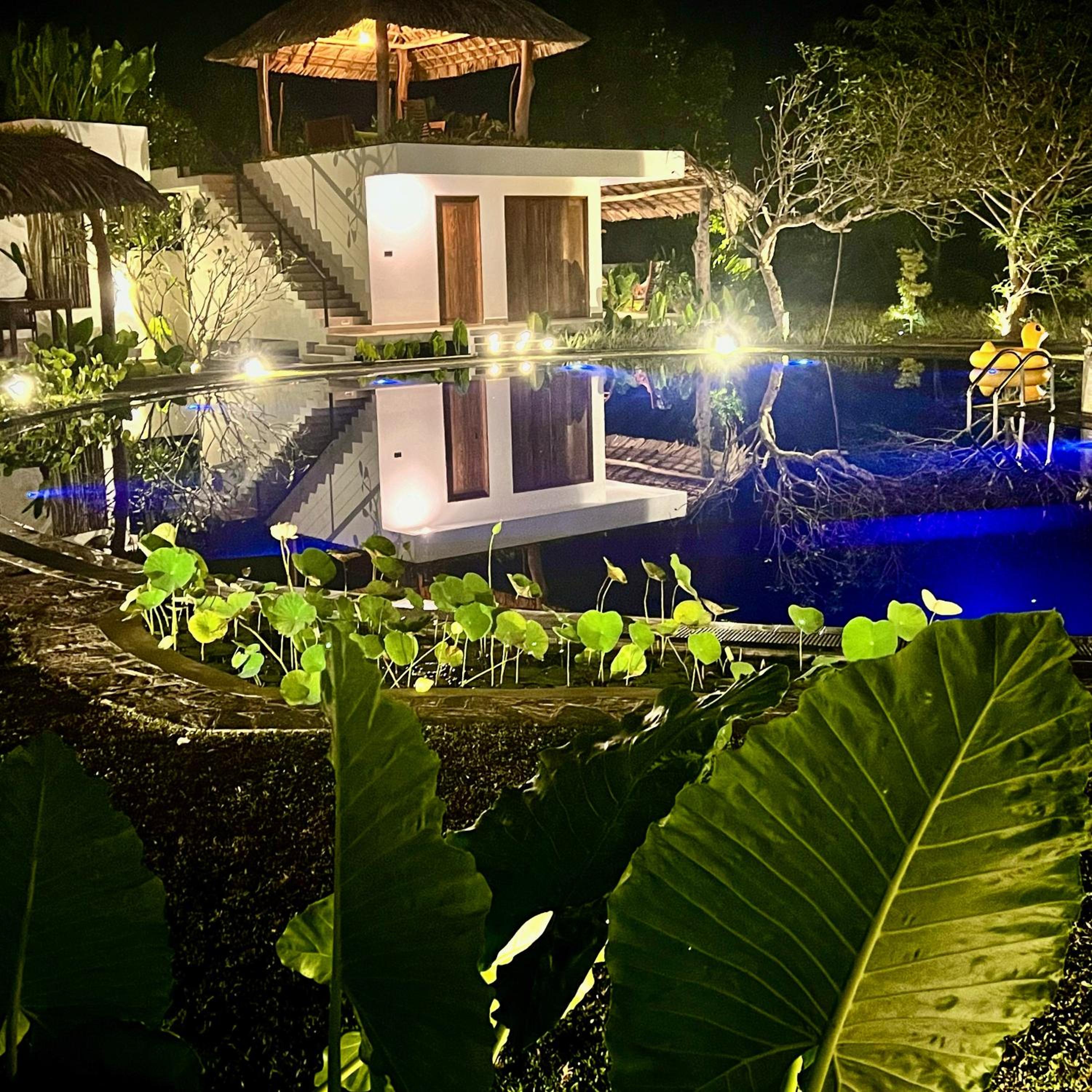 Shiva Sunrise Resort