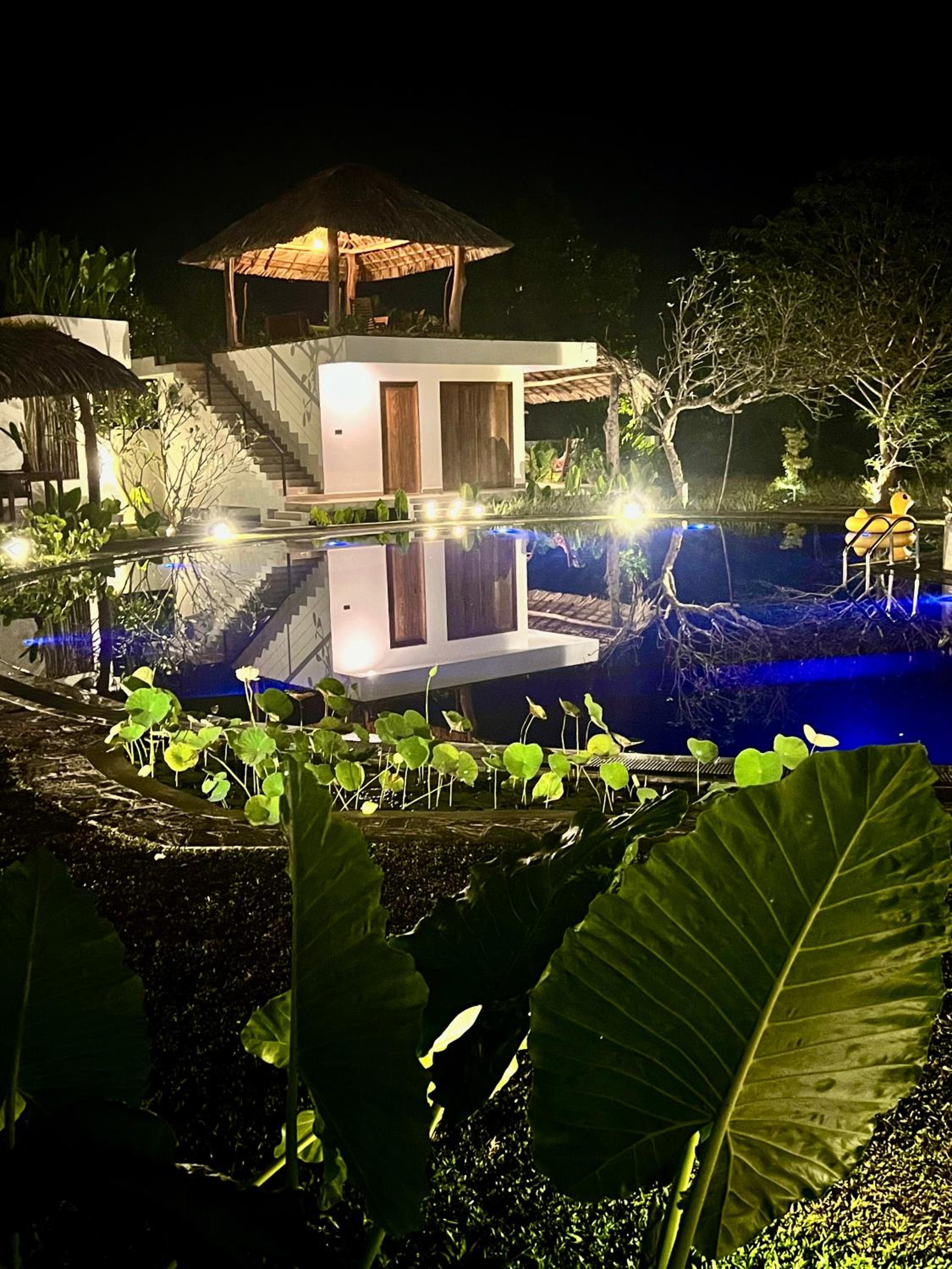 Shiva Sunrise Resort