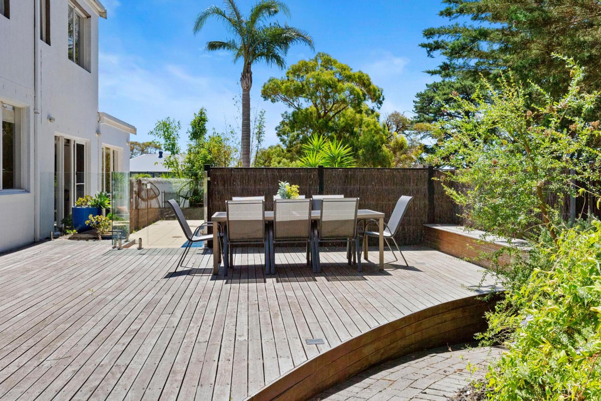 Baía Casa – Mornington Peninsula Accommodation with Private Beach Box - Image 4