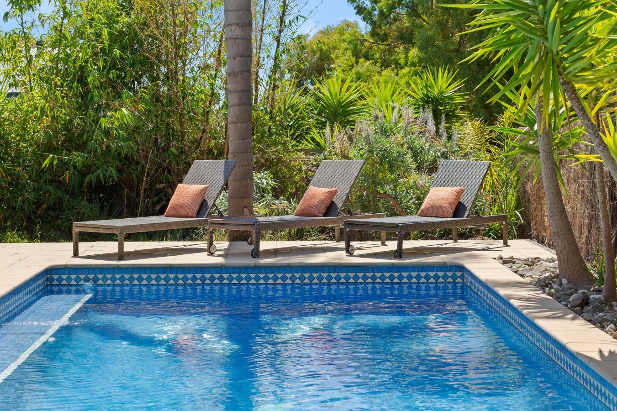 Baía Casa – Mornington Peninsula Accommodation with Private Beach Box - Image 2