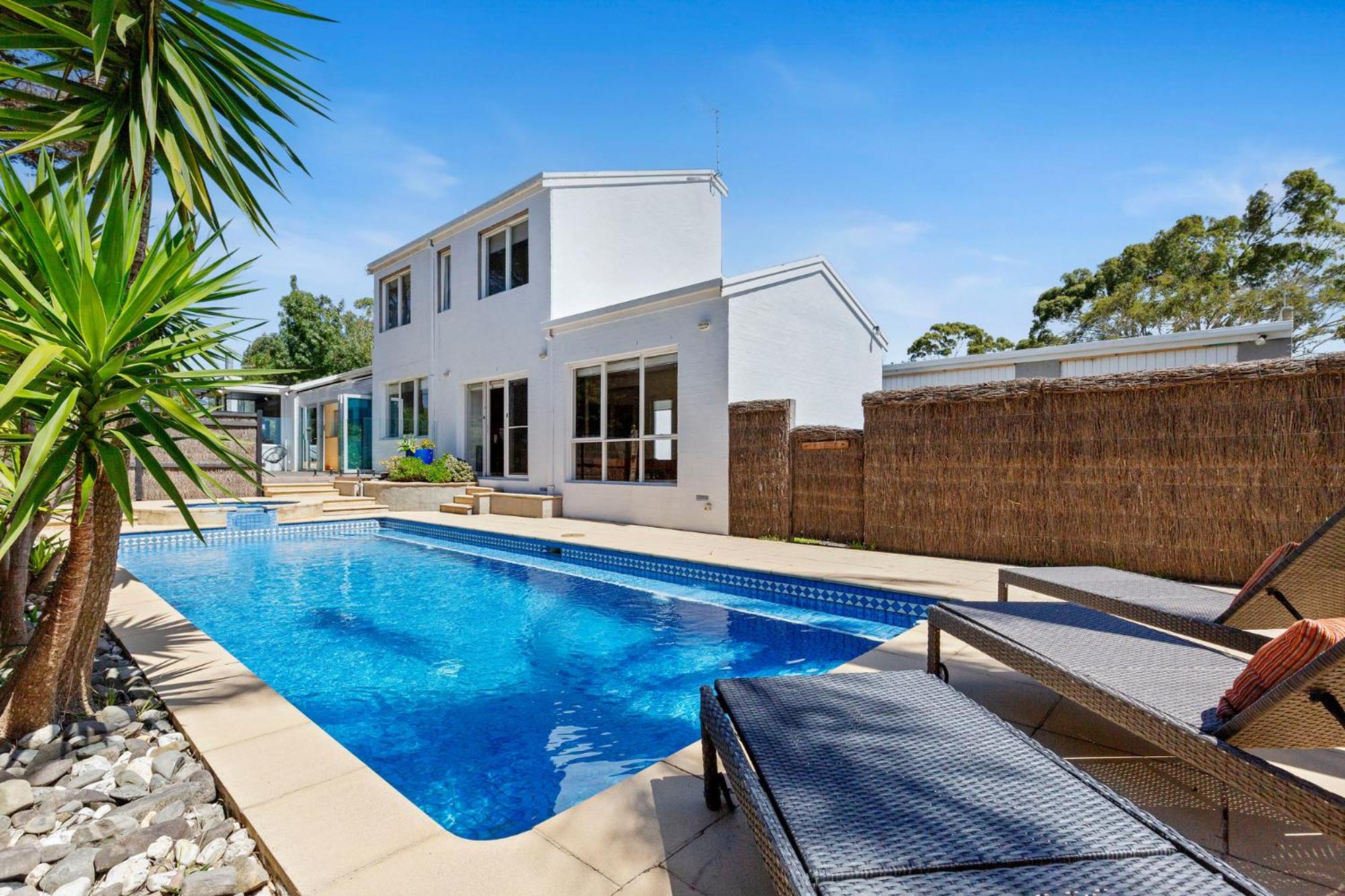 Baía Casa – Mornington Peninsula Accommodation with Private Beach Box - Image 3