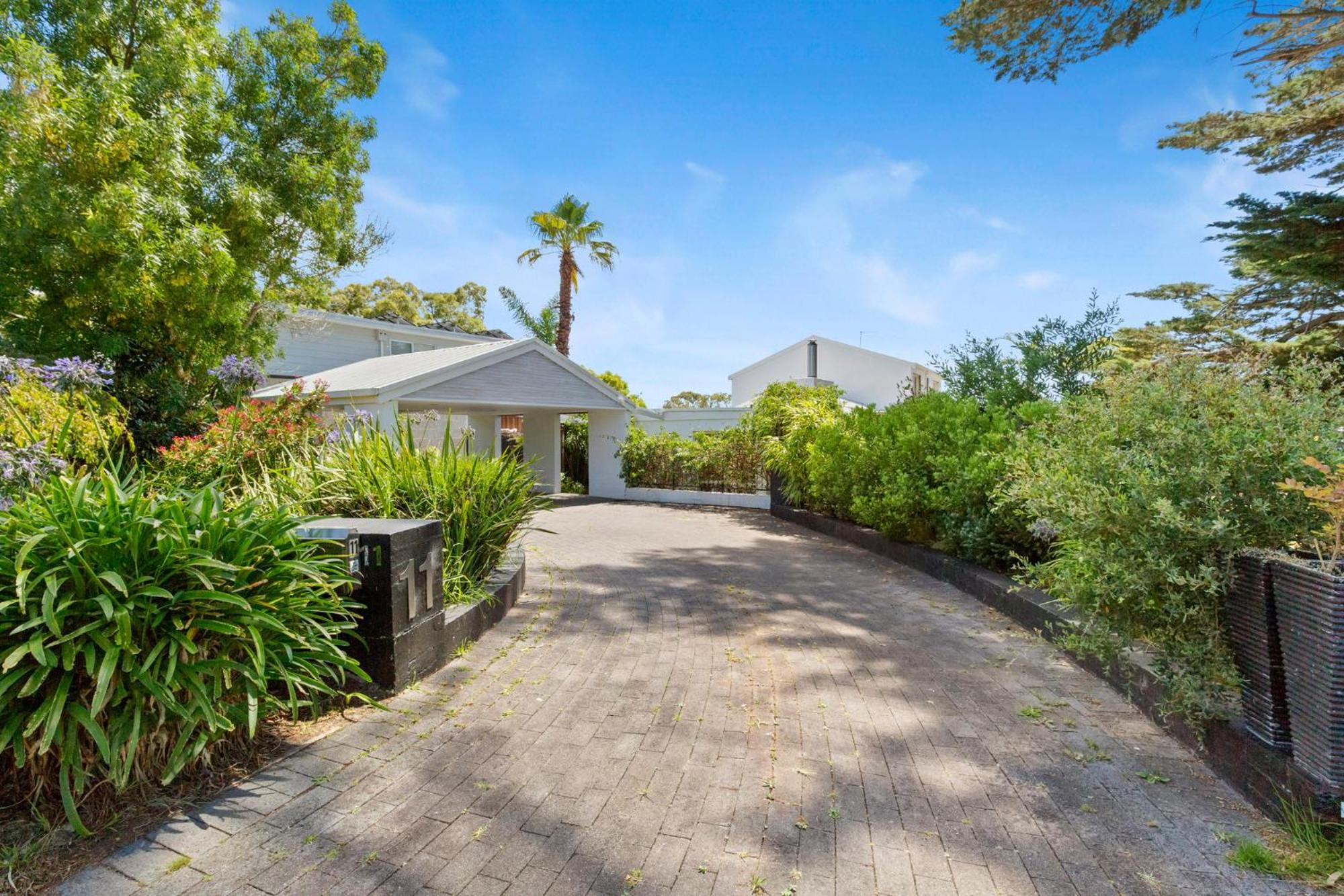 Baía Casa – Mornington Peninsula Accommodation with Private Beach Box - Image 1