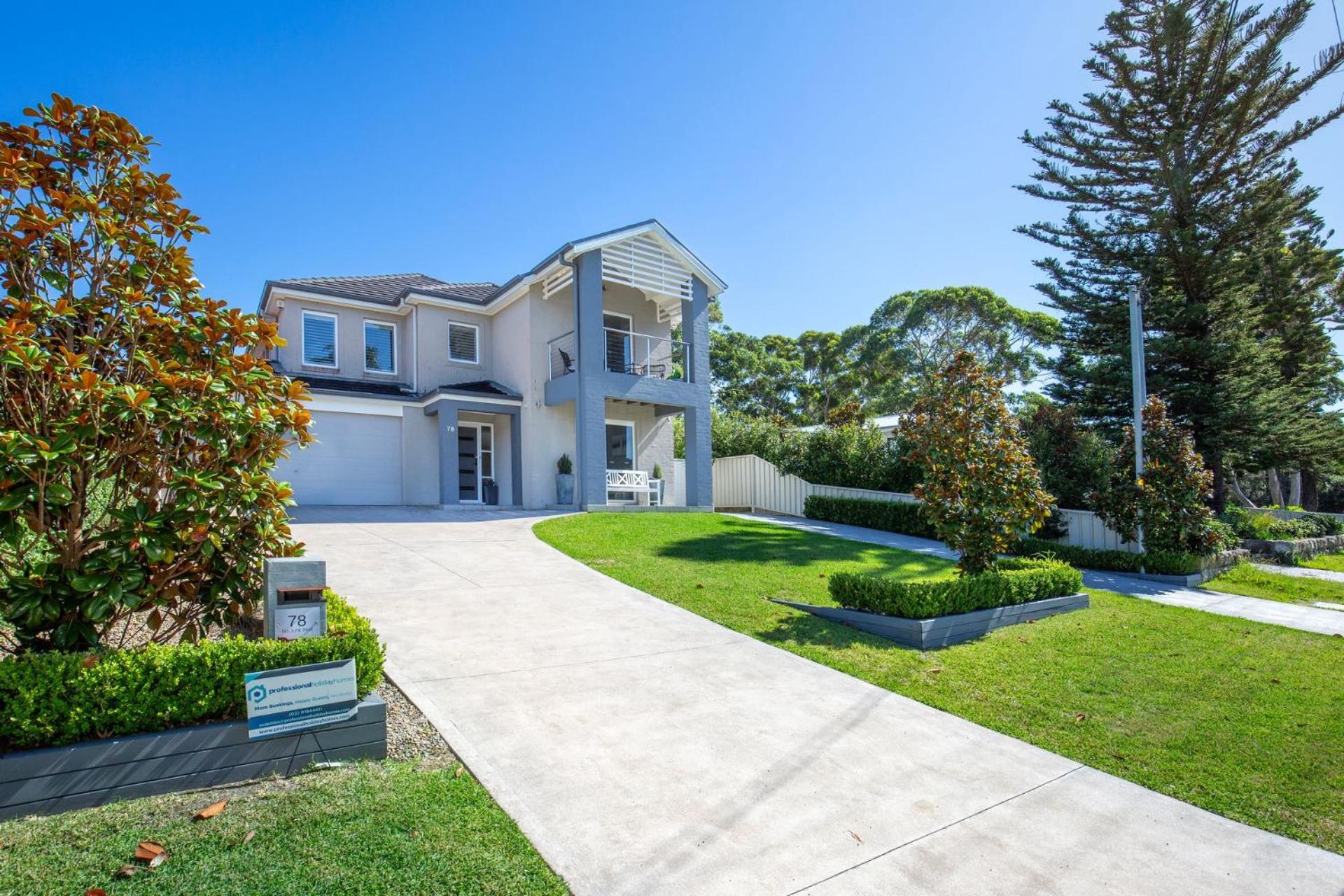 Bluewater Jervis Bay - Pet Friendly Luxury with Spa - 5 Mins Walk to Beach