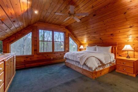 Family FUN-Relax-Mtn View-Game Rm-HotTub view 5