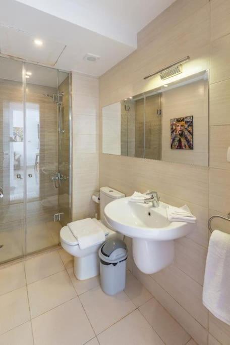 El Gouna Luxury flat on the pool view 5