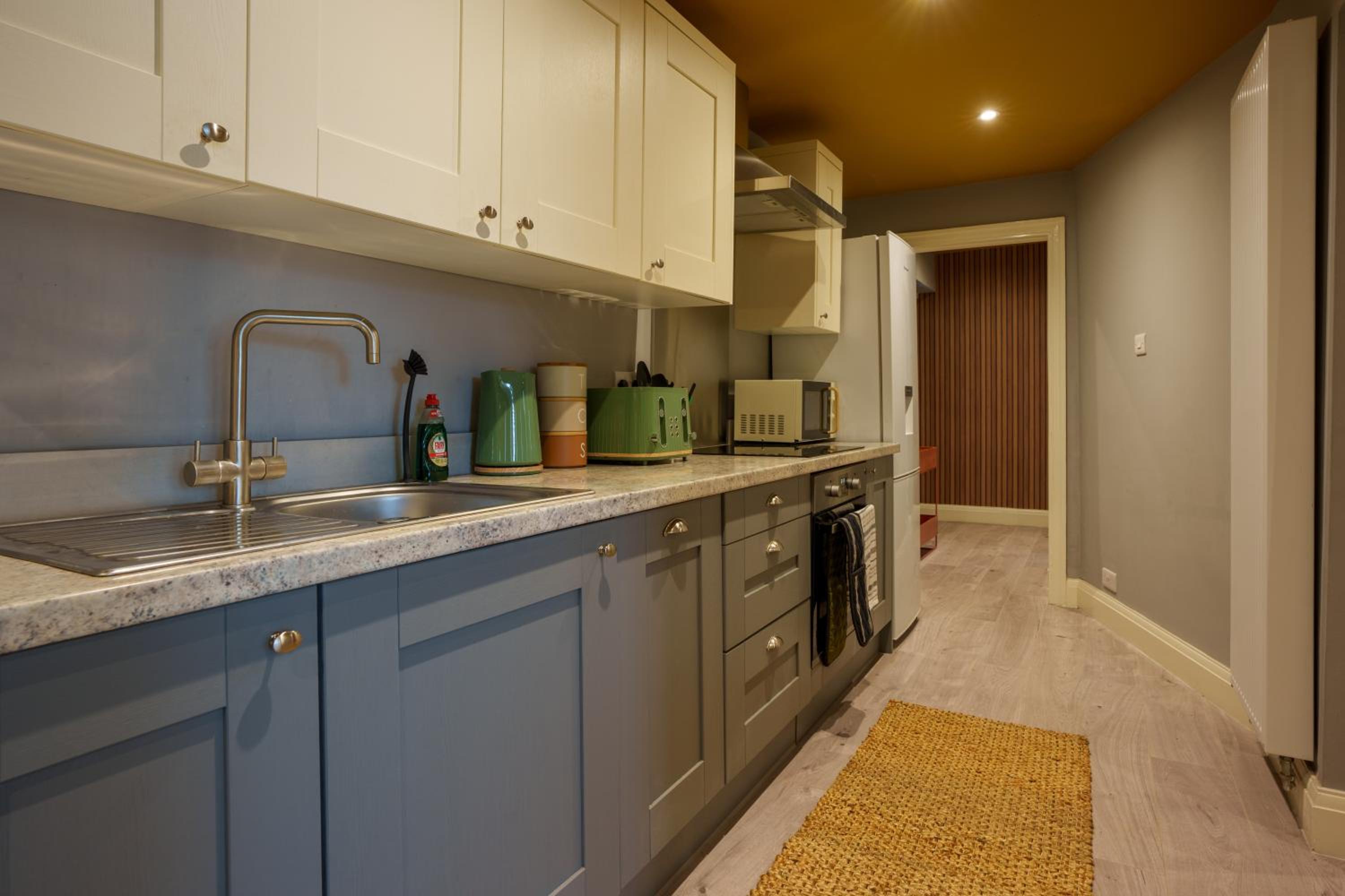 Harrogate Hideaway - 2 Bed Apartment Near Station and Conference Centre view 2
