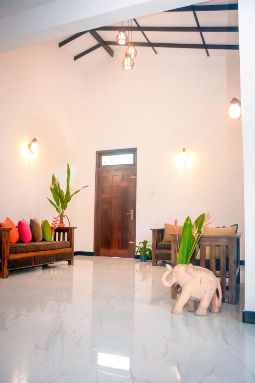 Ashi Apartment