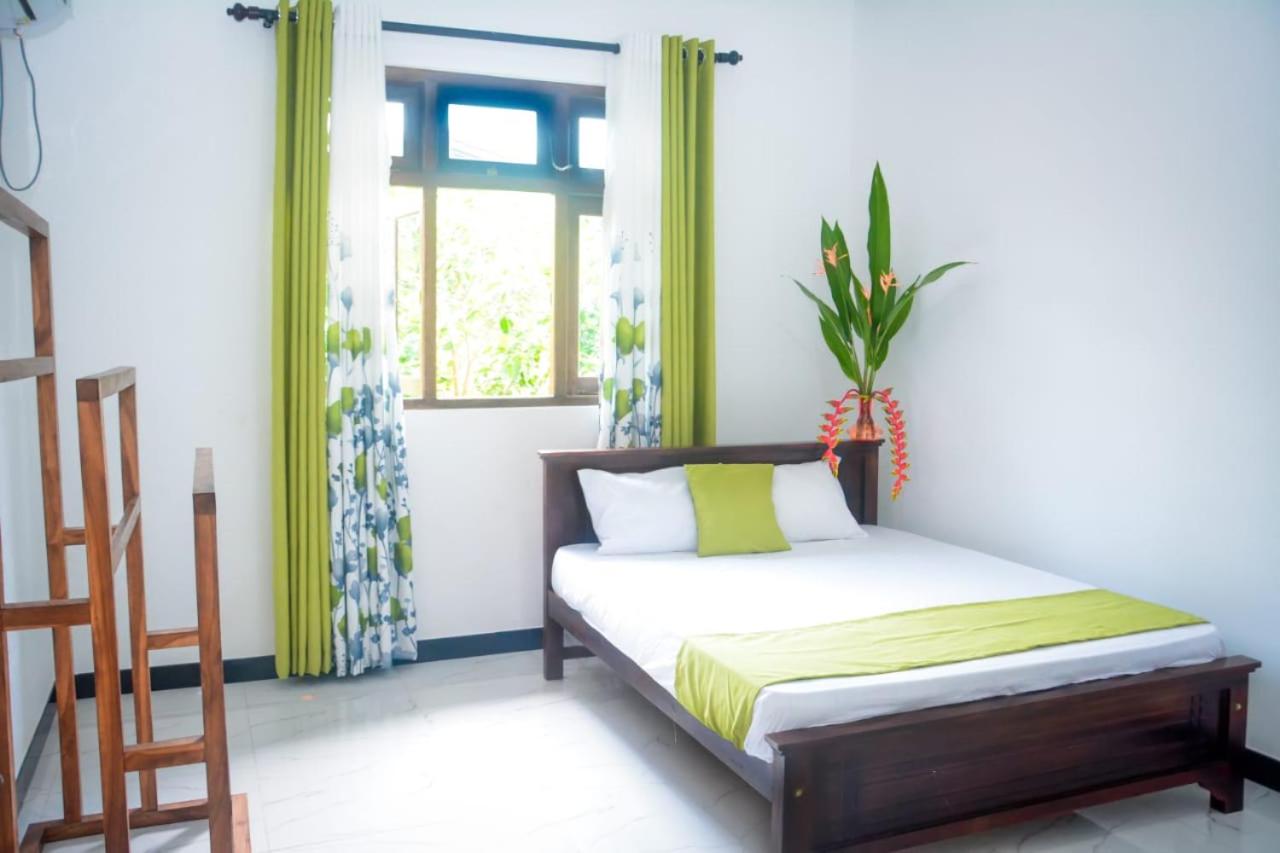 Ashi Apartment