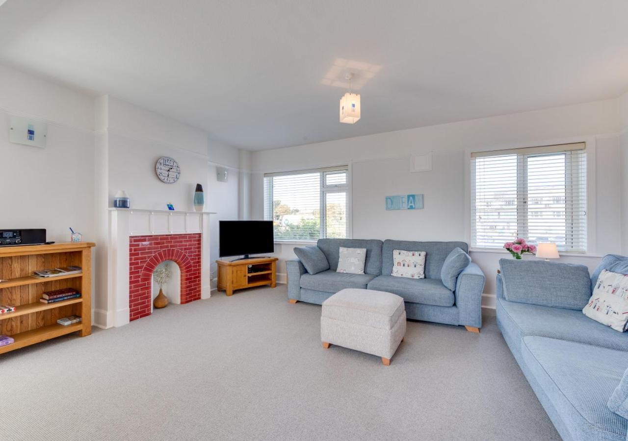 2 Bed in Sidmouth oc-mbmar