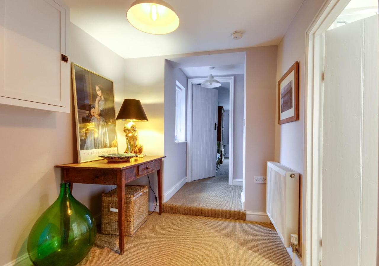 5 Bed in Southrepps oc-2211