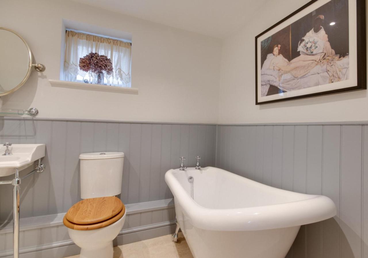 5 Bed in Southrepps oc-2211
