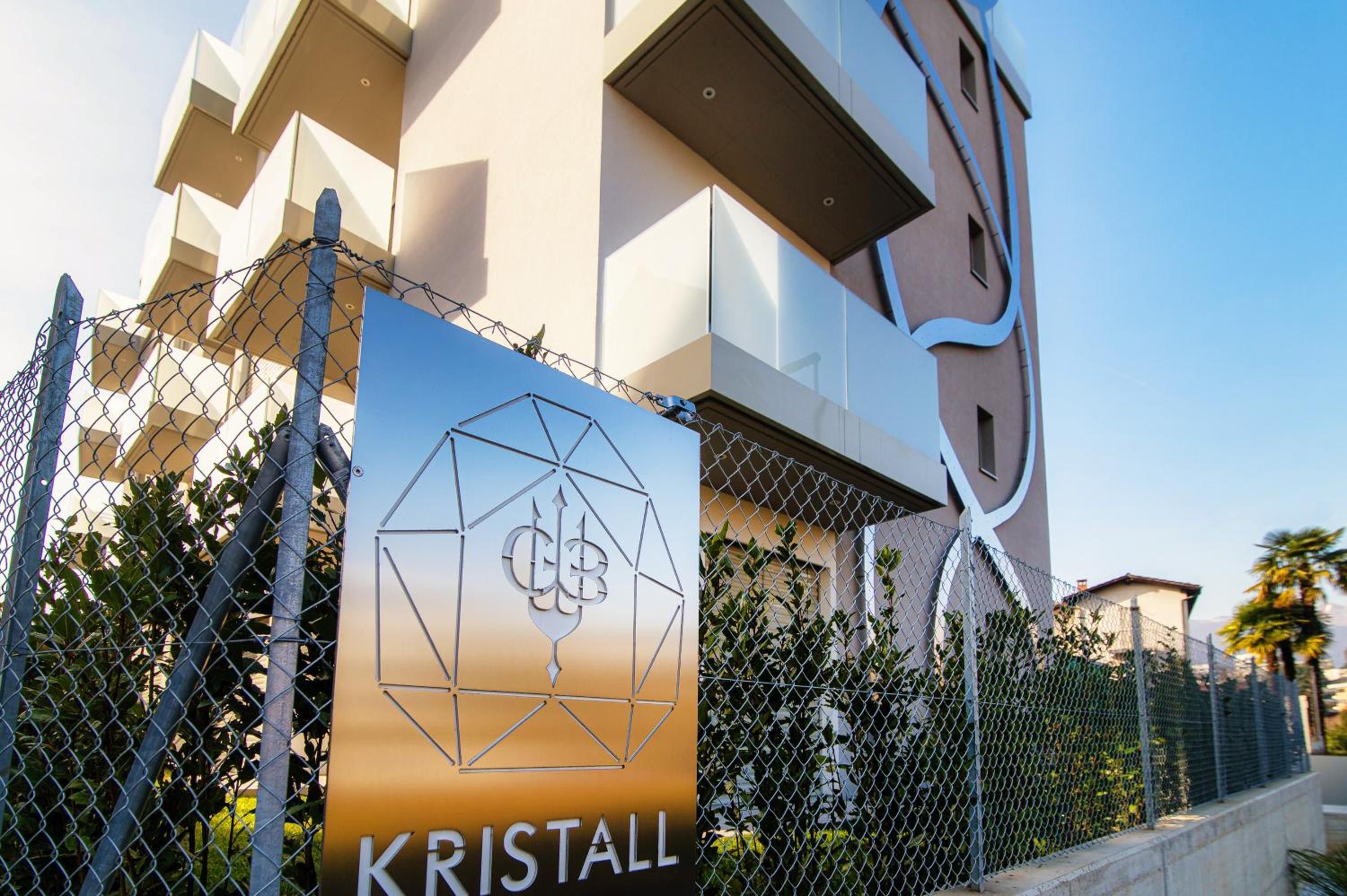 Kristall 9 by Quokka 360 - Stylish Modern Apartment with Balcony in Lugano