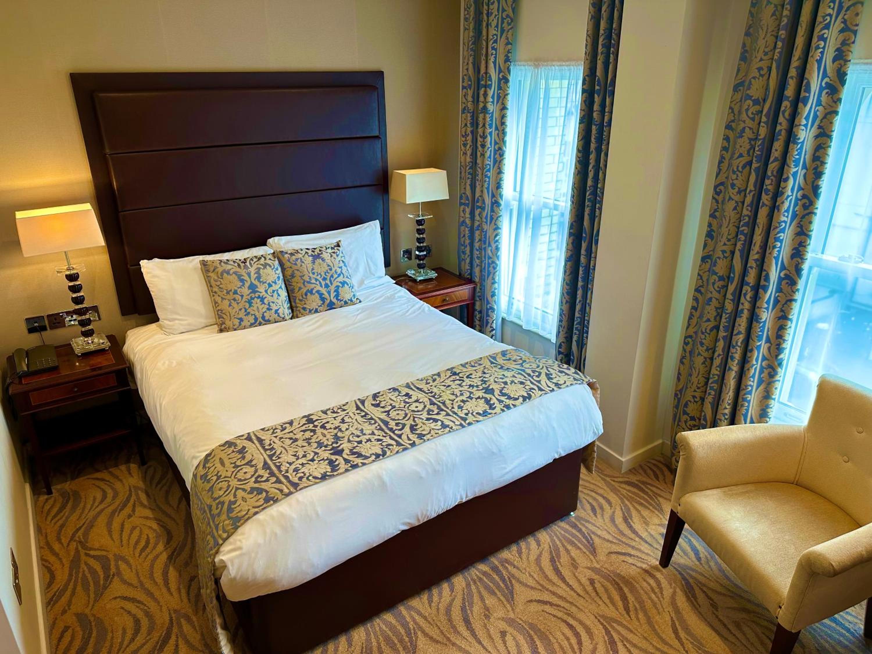 Prom Hotel