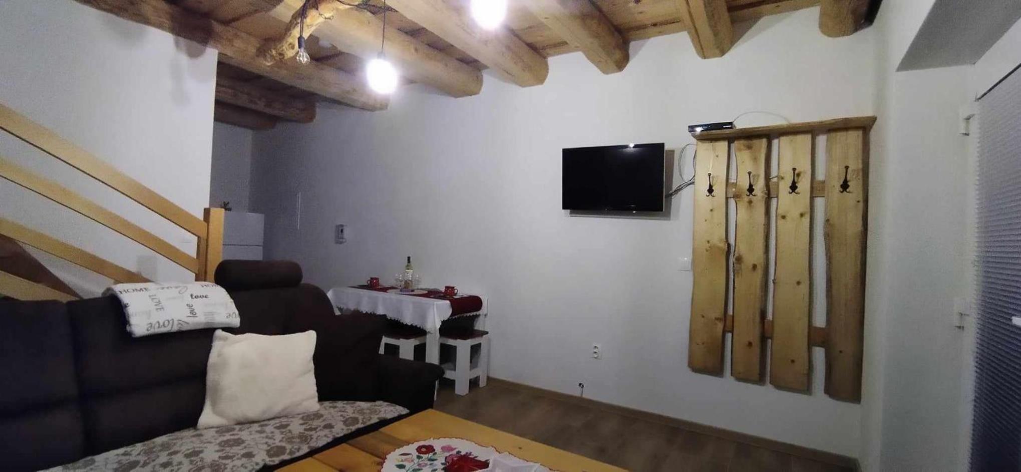 Apartment house with sauna and jacuzzi Svätý Kríž 1