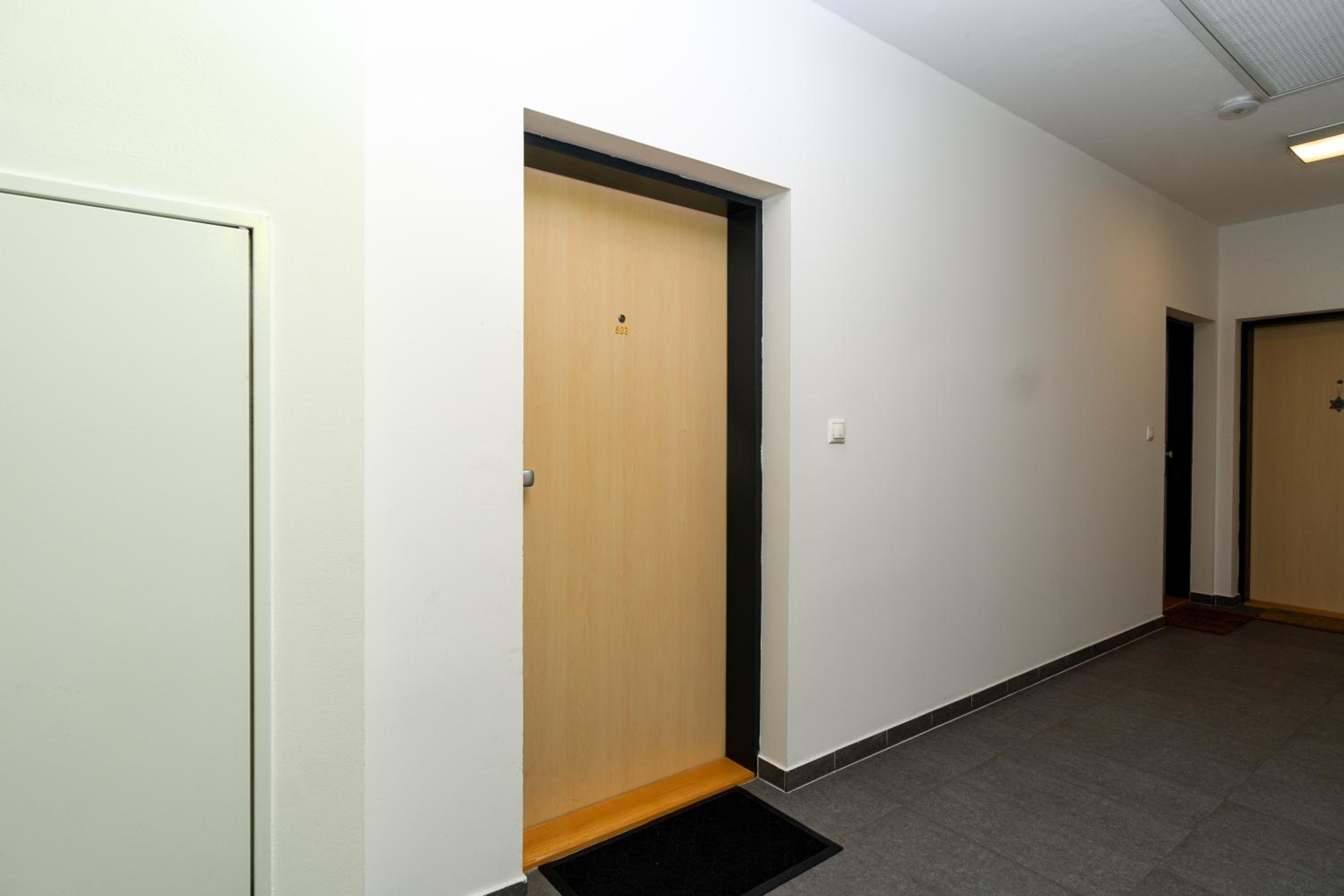 BNB New Beautiful Apartment in the Center of Ostrava with option Garage Parking