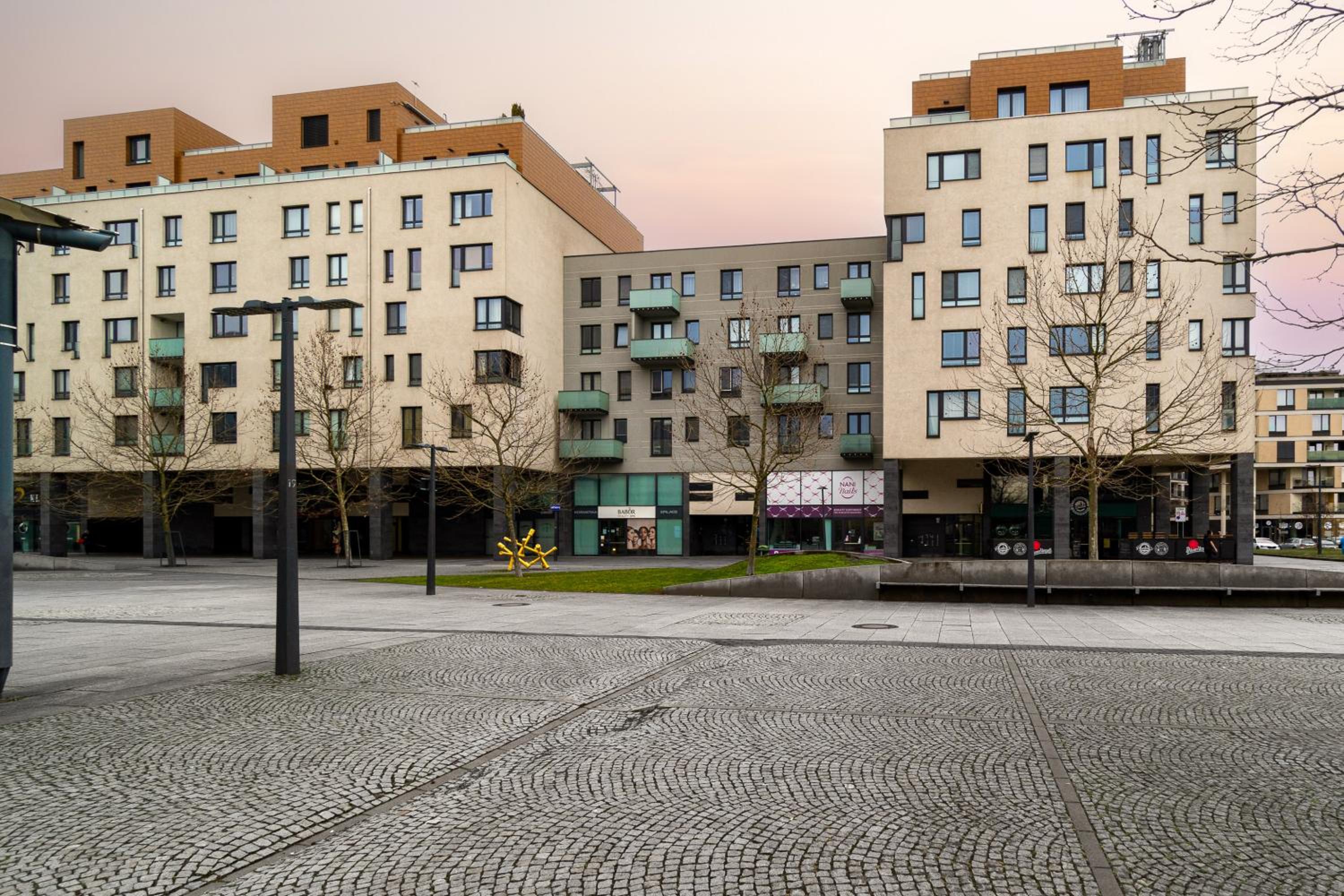BNB New Beautiful Apartment in the Center of Ostrava with option Garage Parking