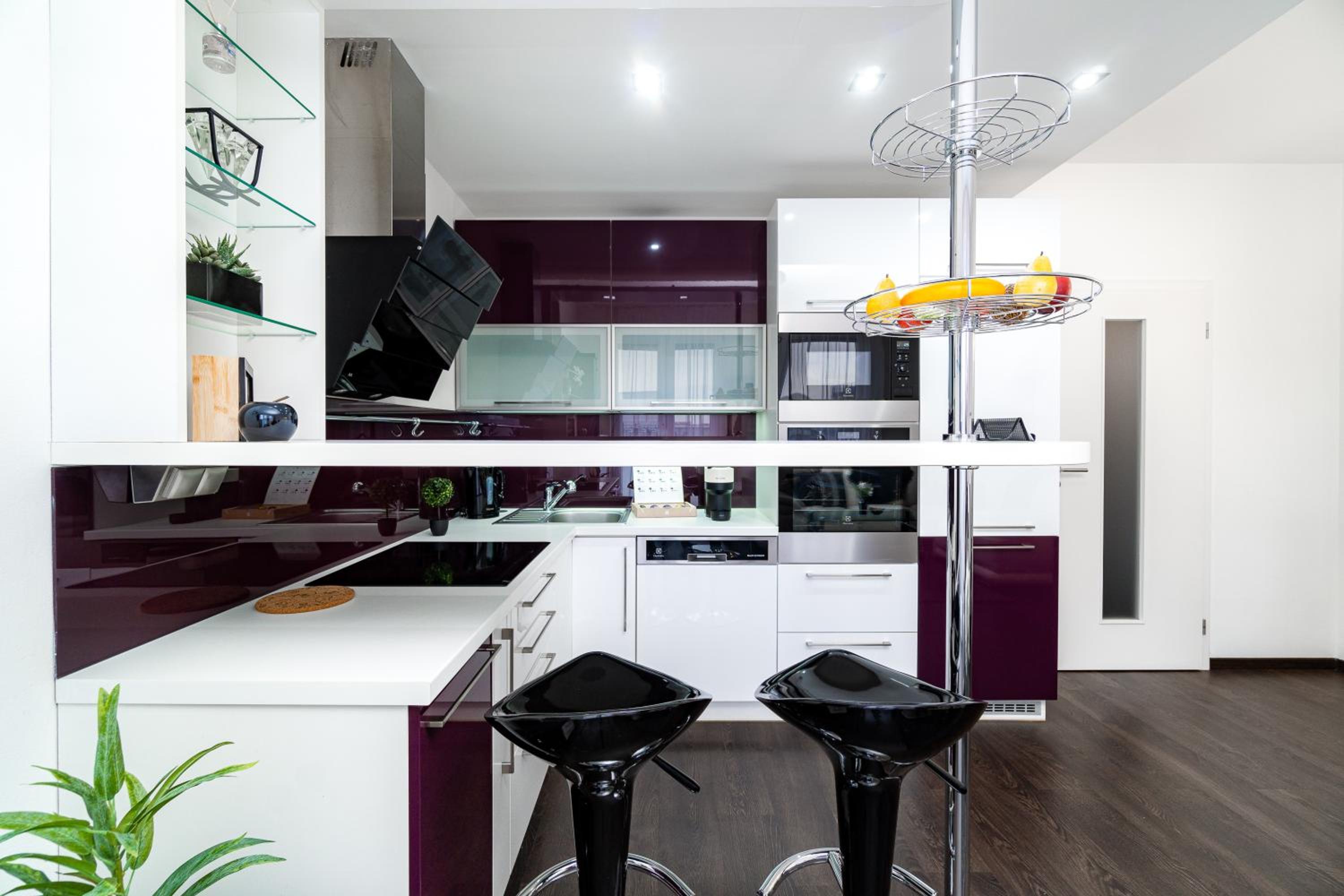 BNB New Beautiful Apartment in the Center of Ostrava with option Garage Parking