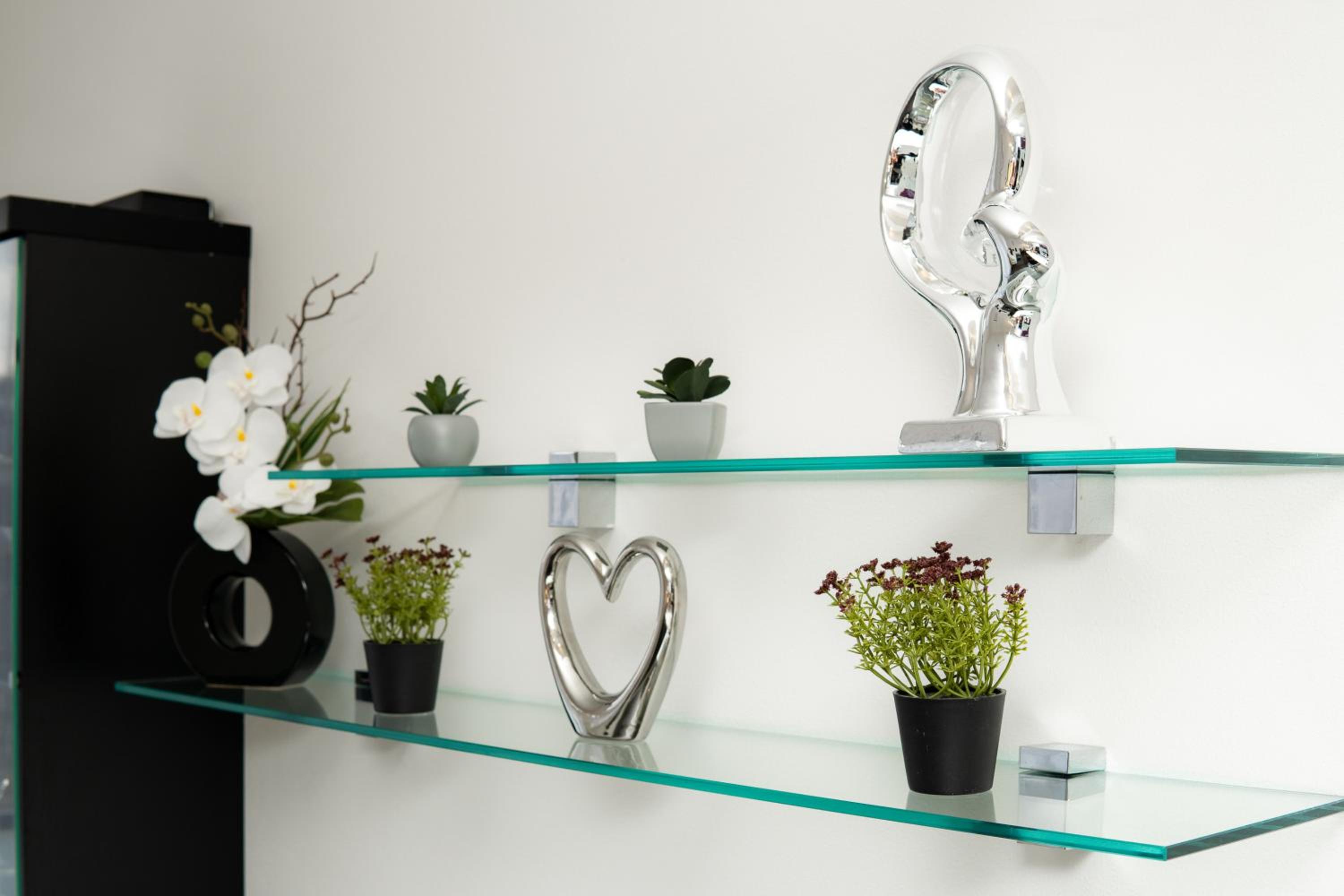 BNB New Beautiful Apartment in the Center of Ostrava with option Garage Parking