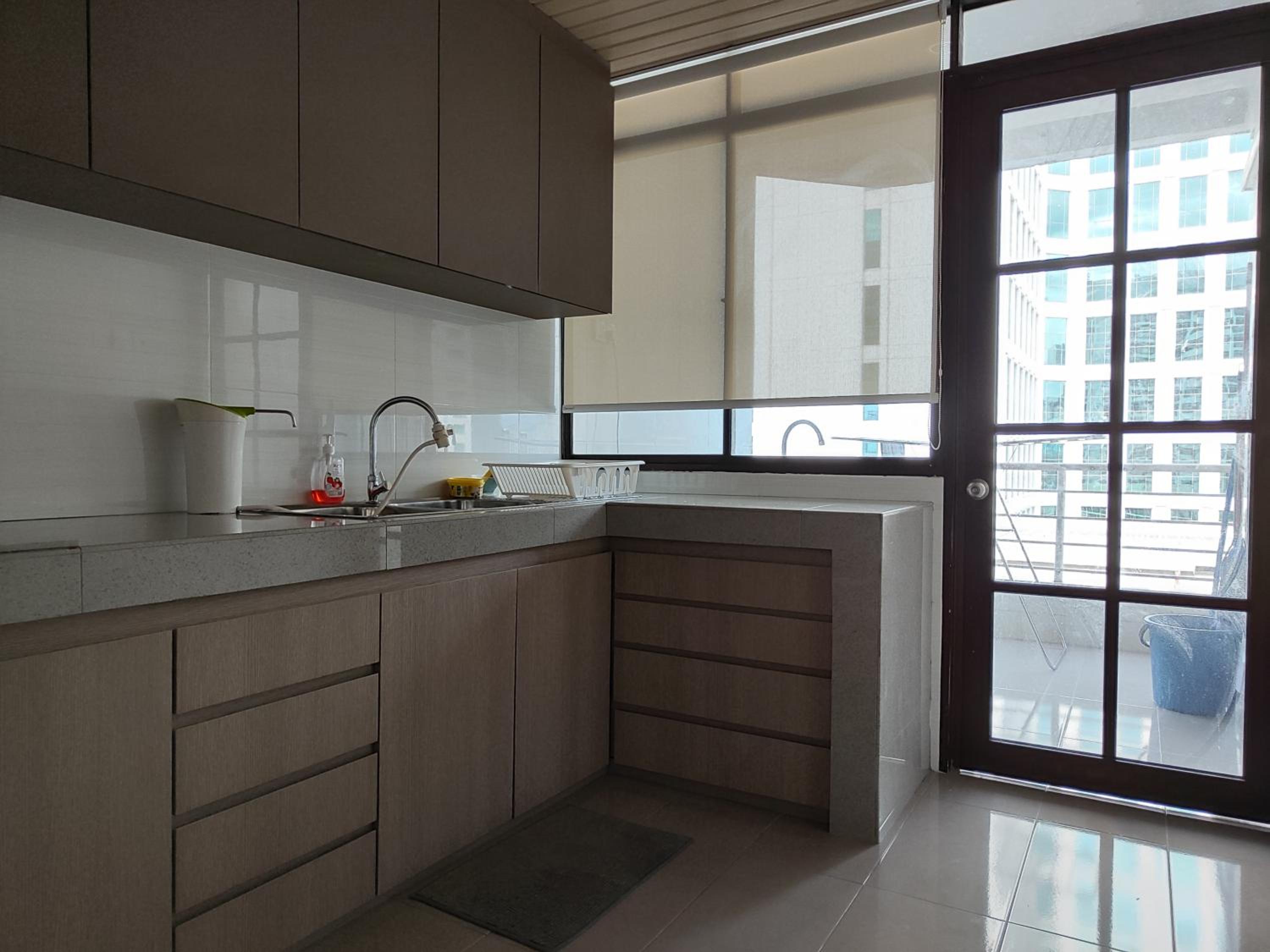 10-12Pax Fahrenheit 88 Pavillion Bukit Bintang TRX AJHOME
