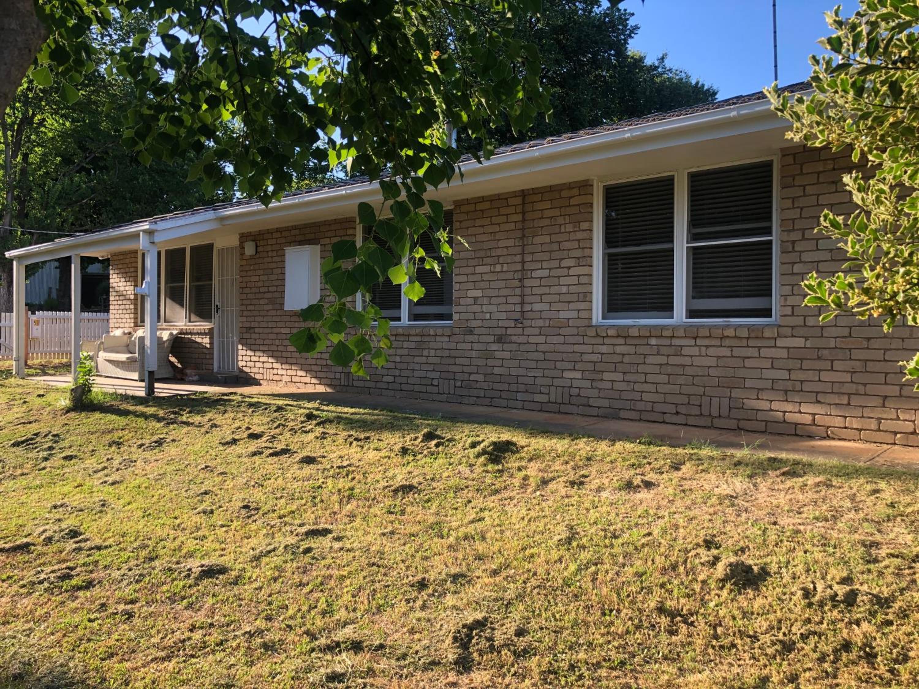 ‘Biloela’ Central Yack House