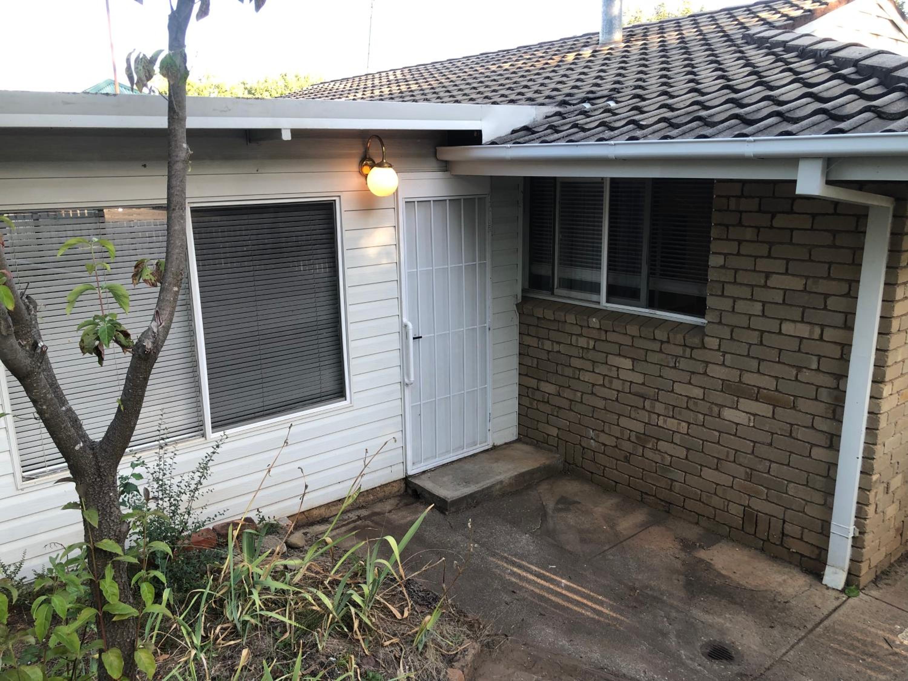 ‘Biloela’ Central Yack House
