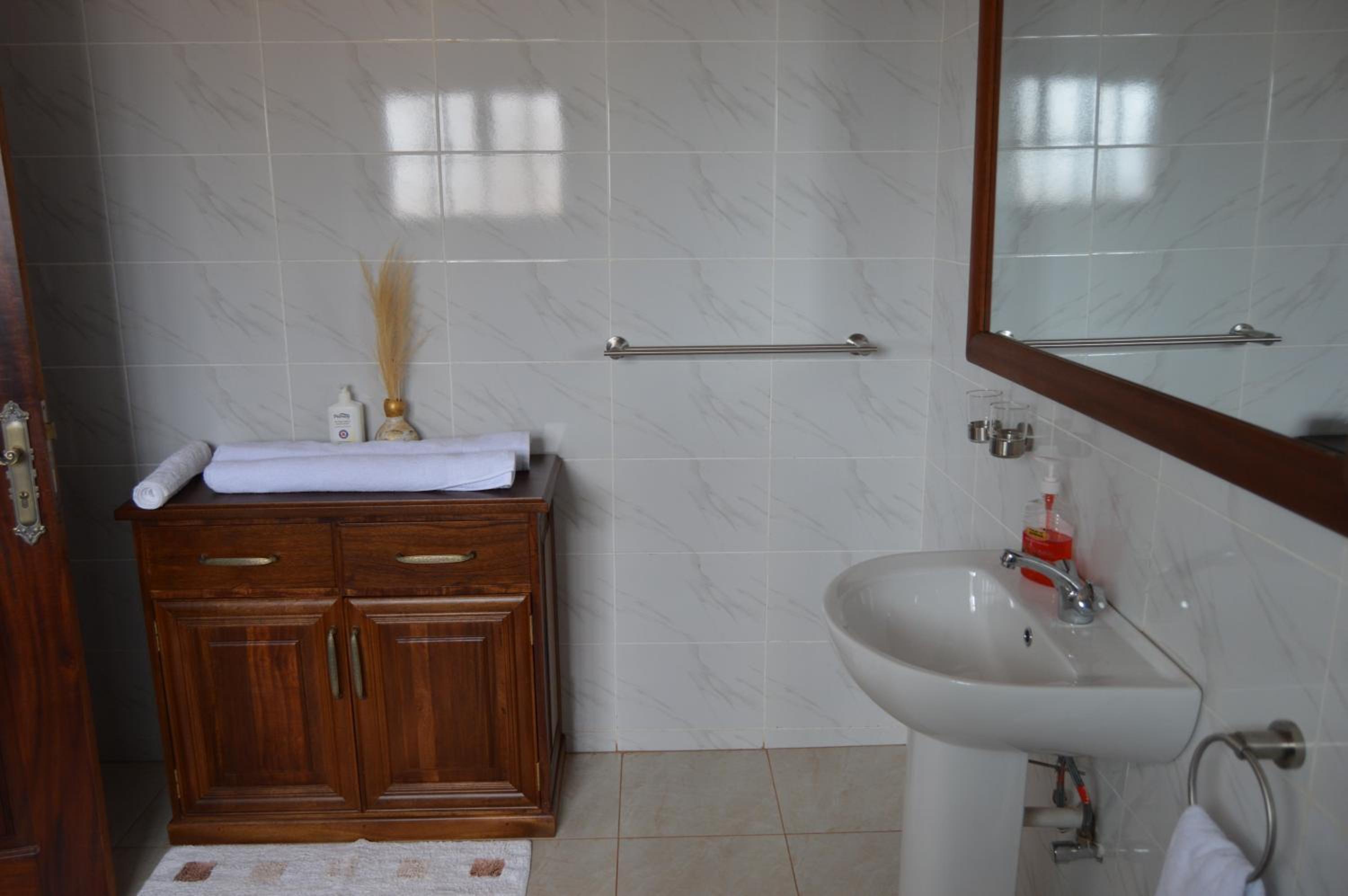 Photo 77