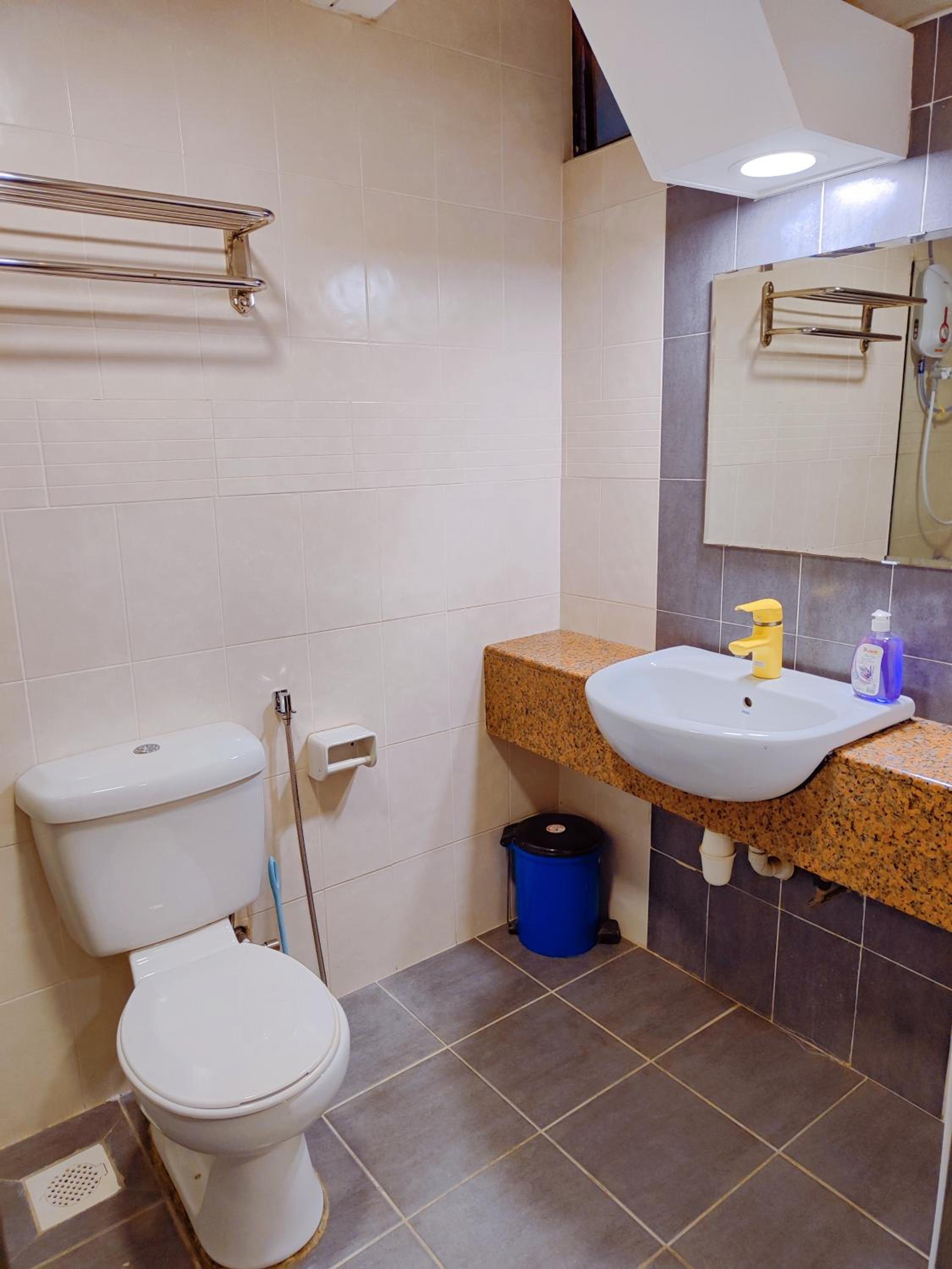 10-12Pax Fahrenheit 88 Pavillion Bukit Bintang TRX AJHOME
