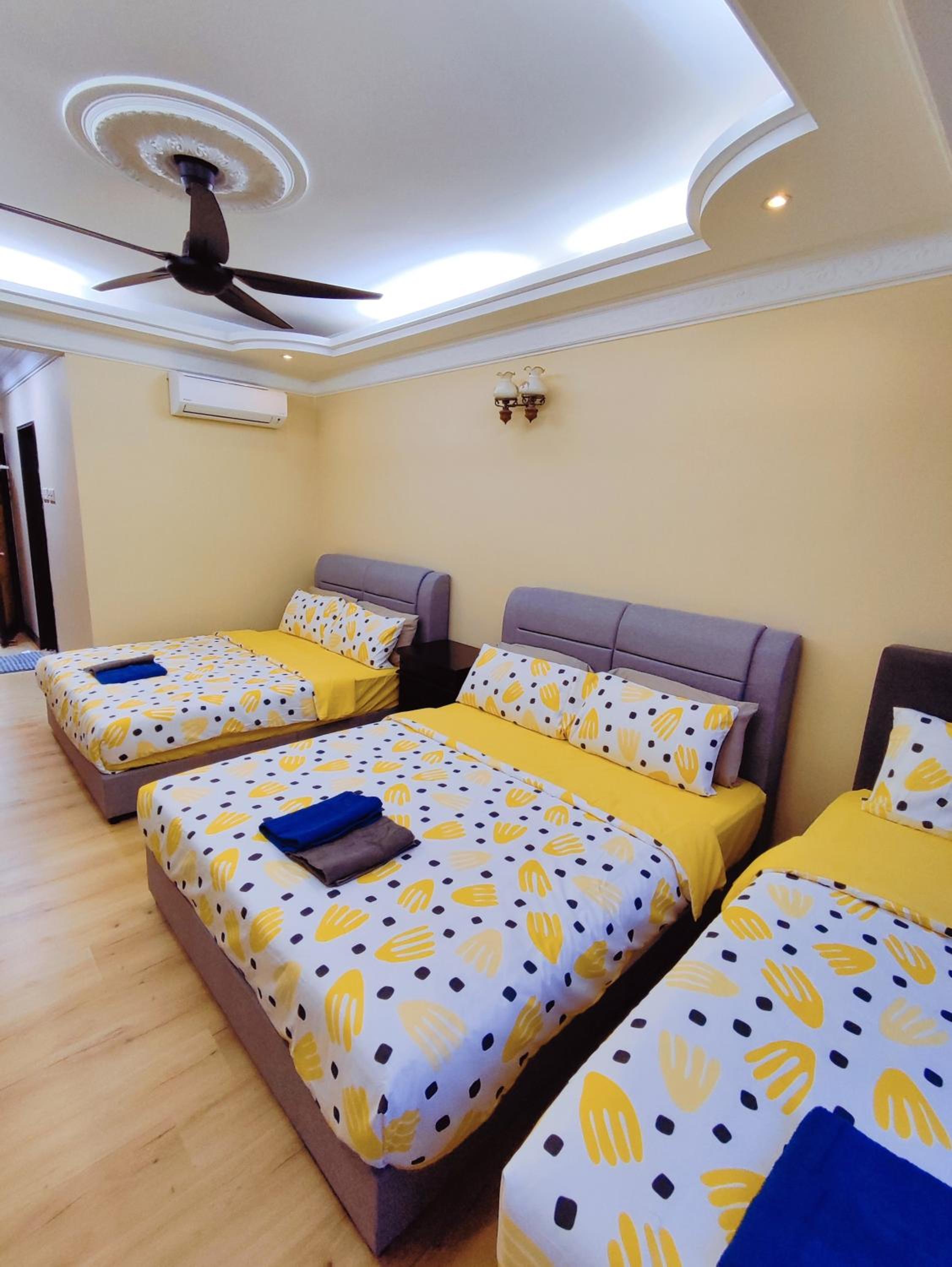 10-12Pax Fahrenheit 88 Pavillion Bukit Bintang TRX AJHOME
