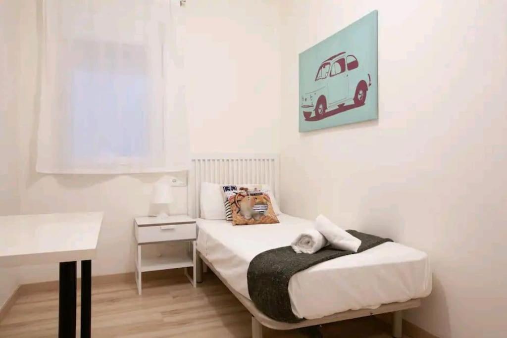 Centric Apartment Gran Via 5 view 2