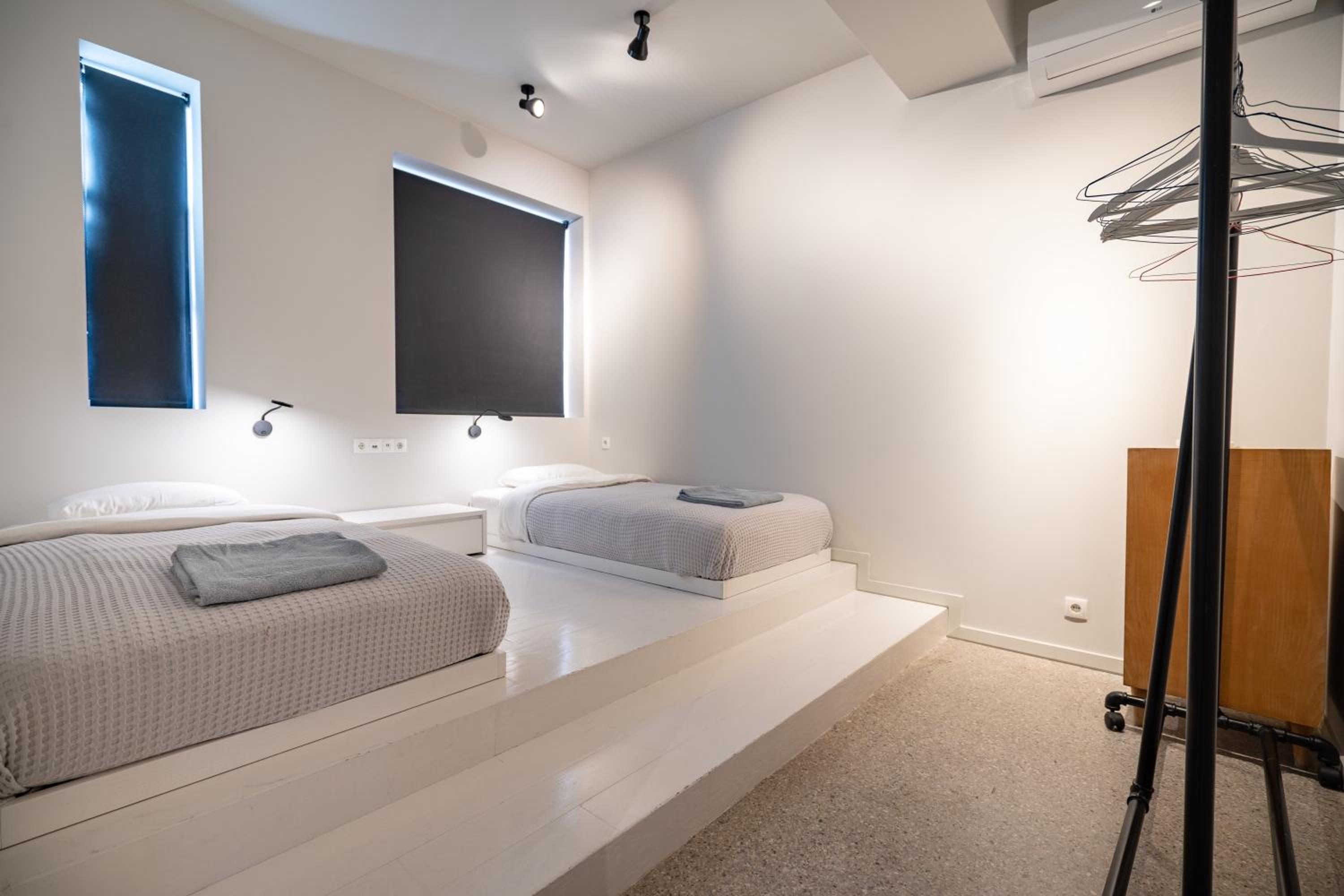 Syntagma square 2 bedrooms 4 pers apartment by MPS
