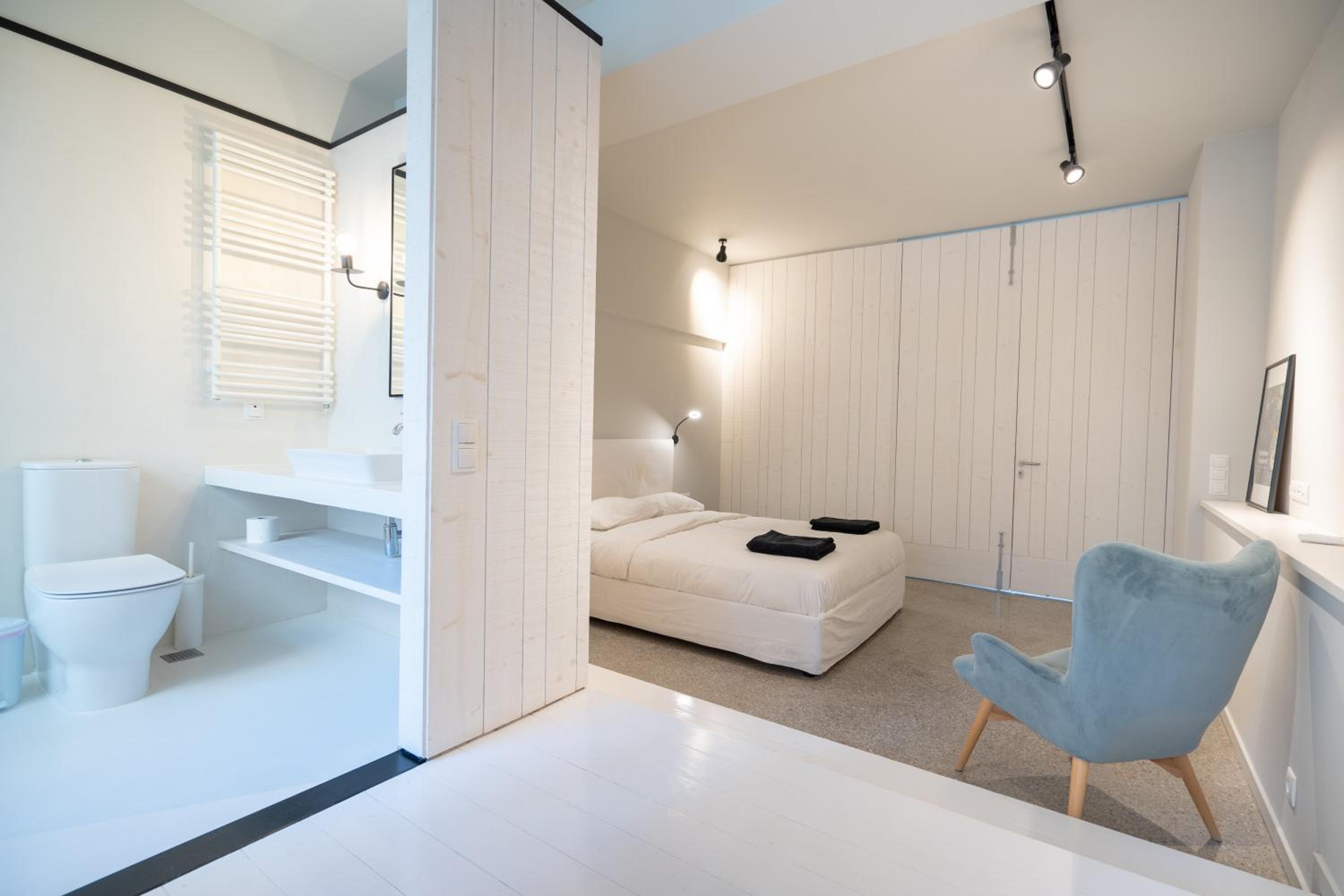 Syntagma square 2 bedrooms 4 pers apartment by MPS