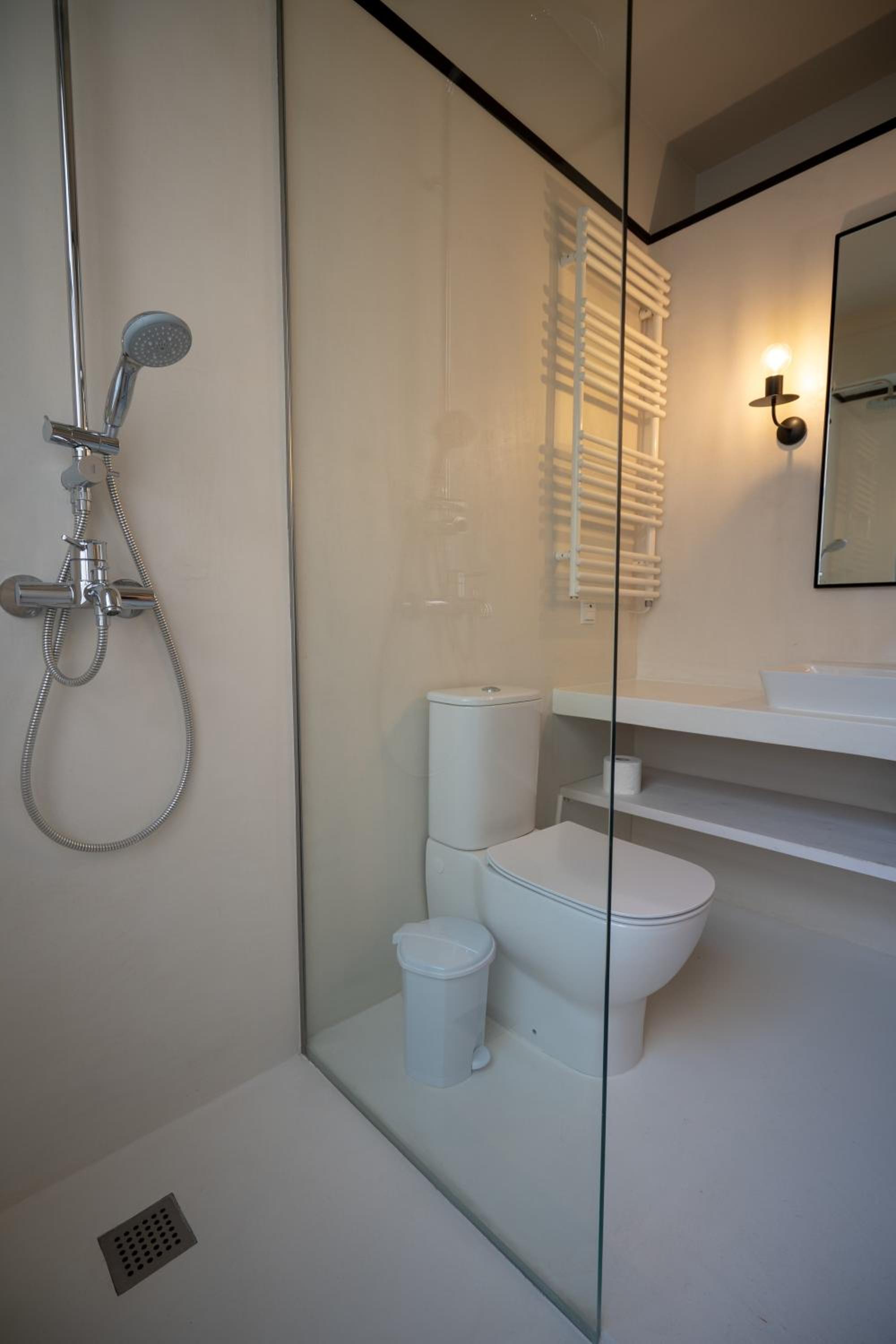 Syntagma square 2 bedrooms 4 pers apartment by MPS
