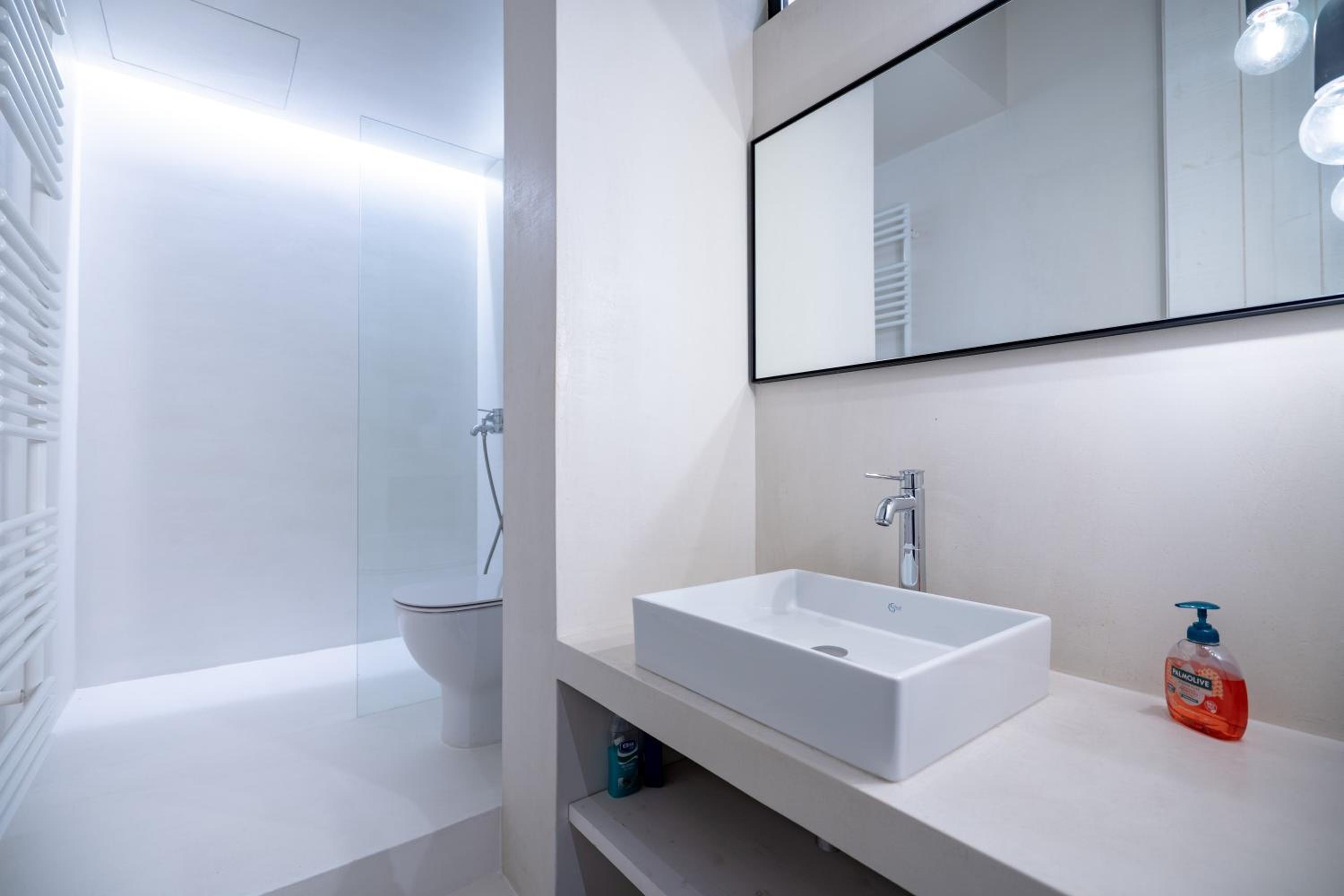 Syntagma square 2 bedrooms 4 pers apartment by MPS