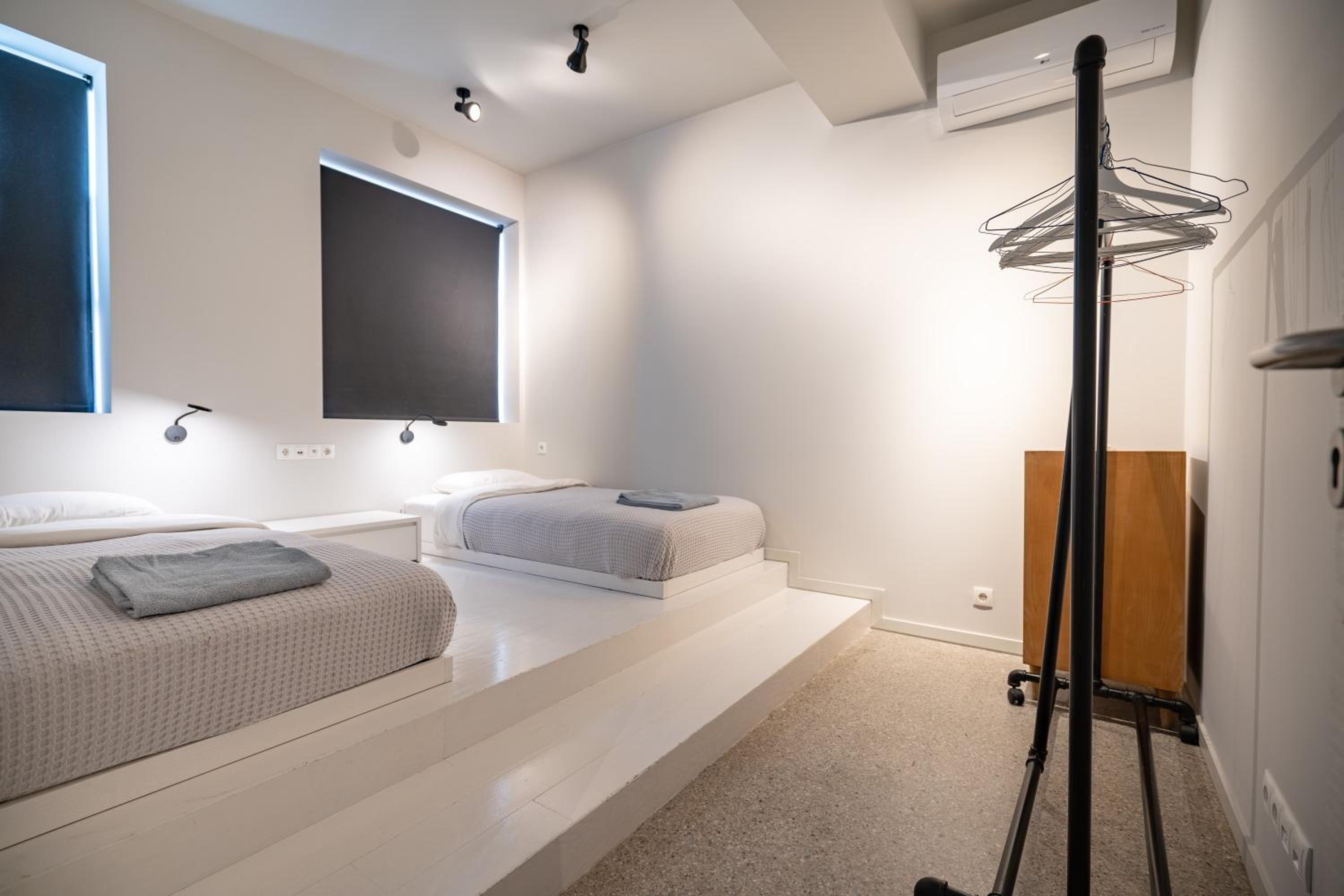 Syntagma square 2 bedrooms 4 pers apartment by MPS