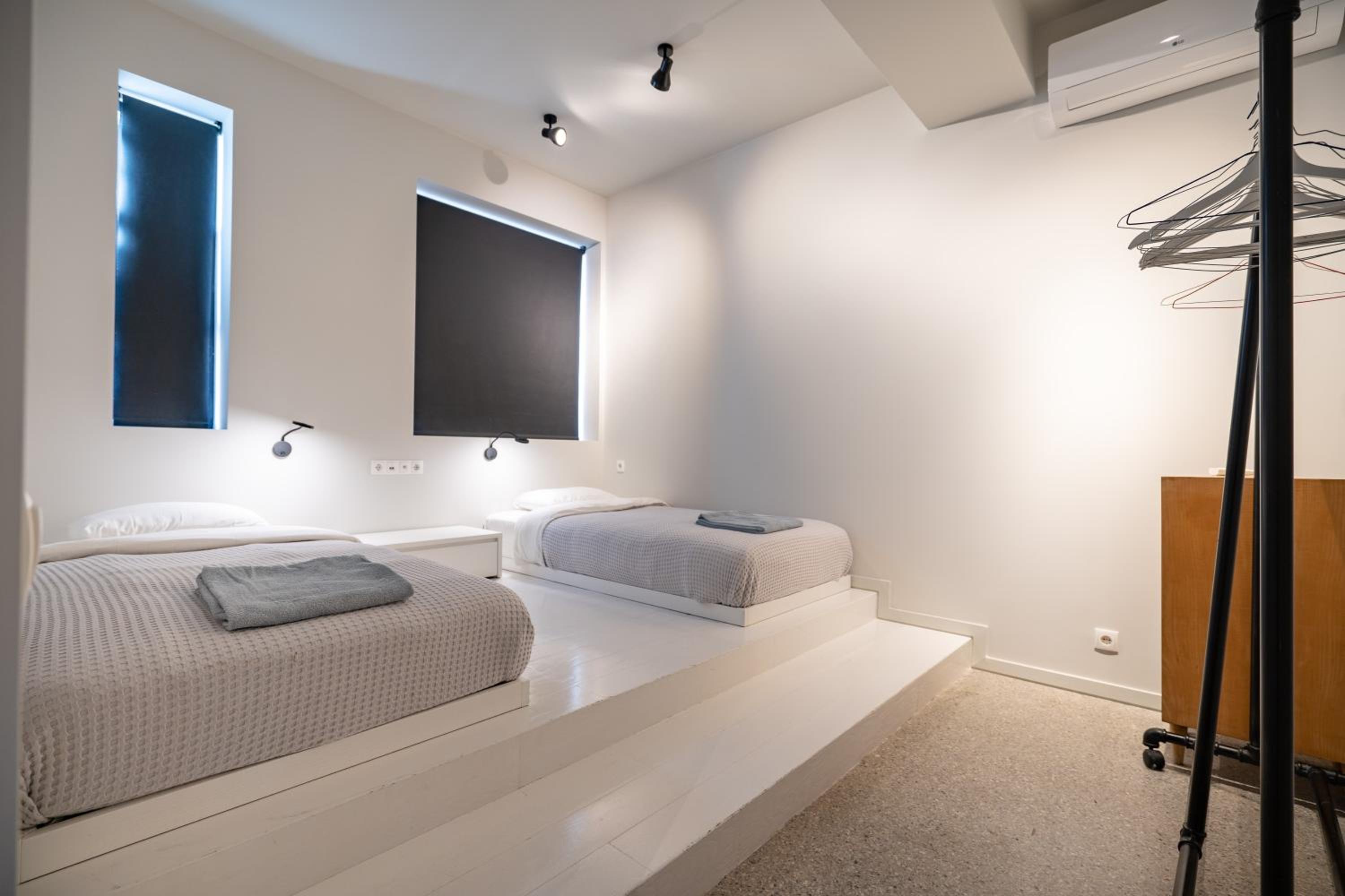 Syntagma square 2 bedrooms 4 pers apartment by MPS