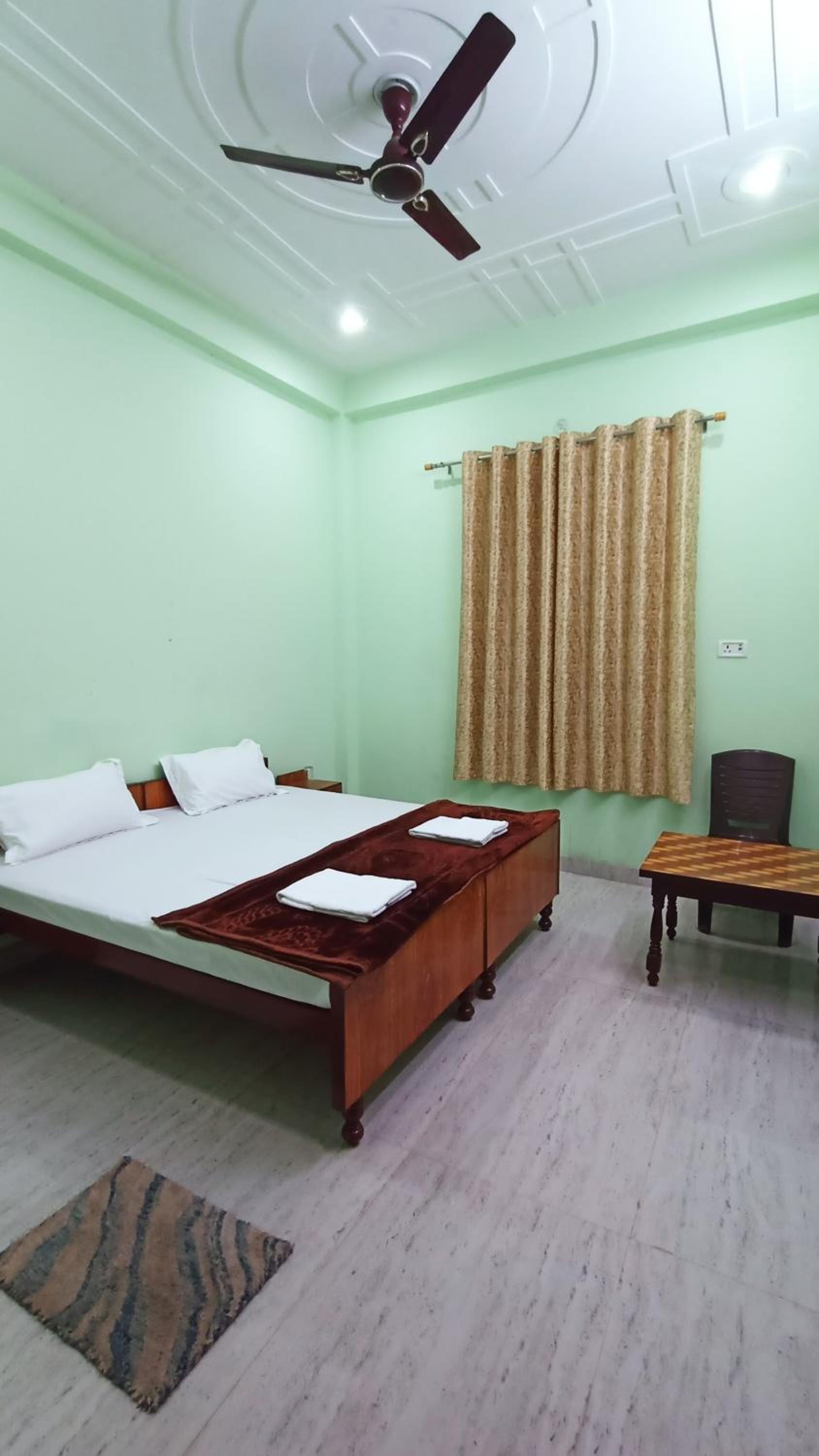 ARJUN PAYING GUEST HOUSE view 3