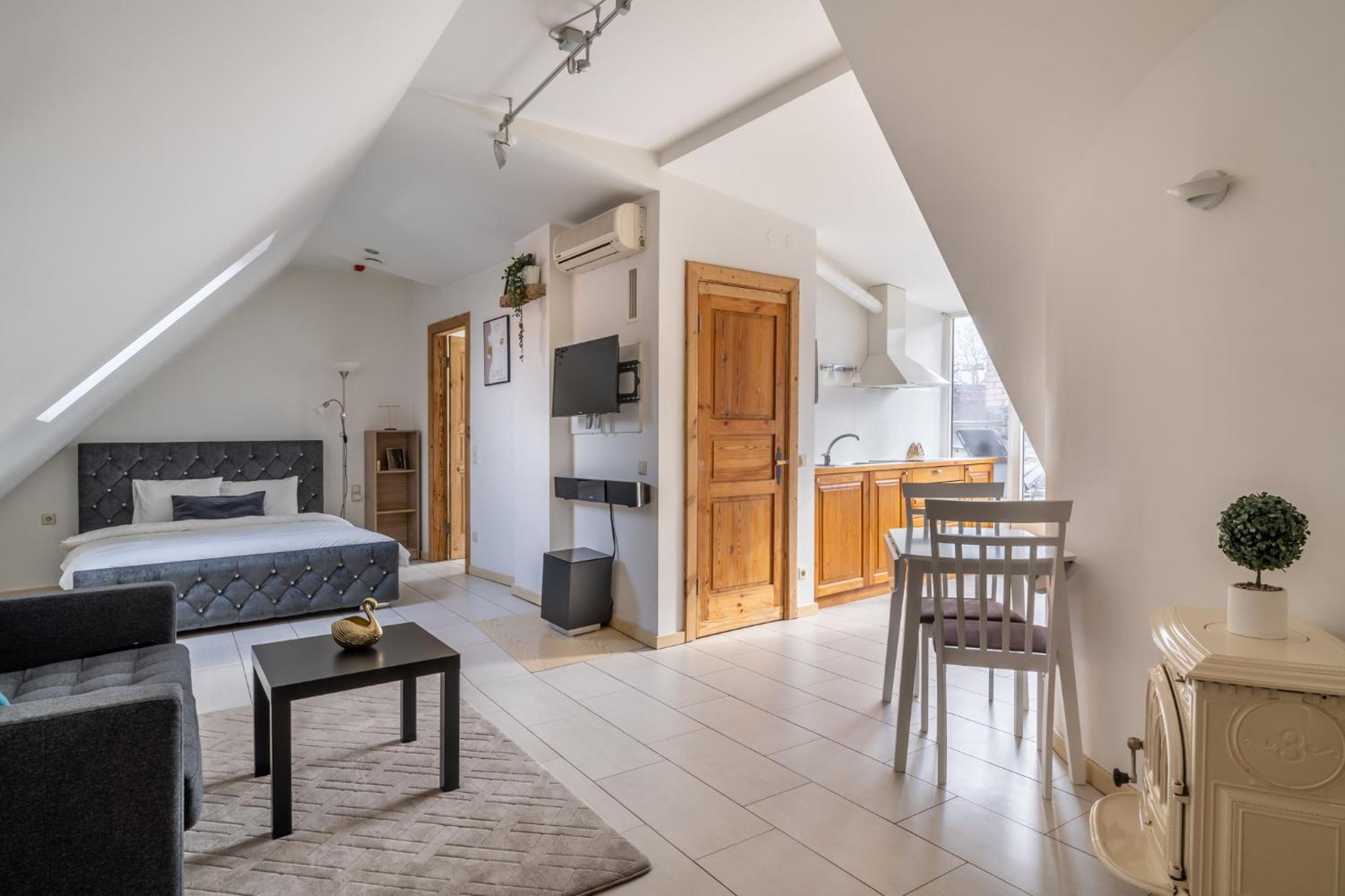 Castle Street Rooftop Retreats by Innorental view 5
