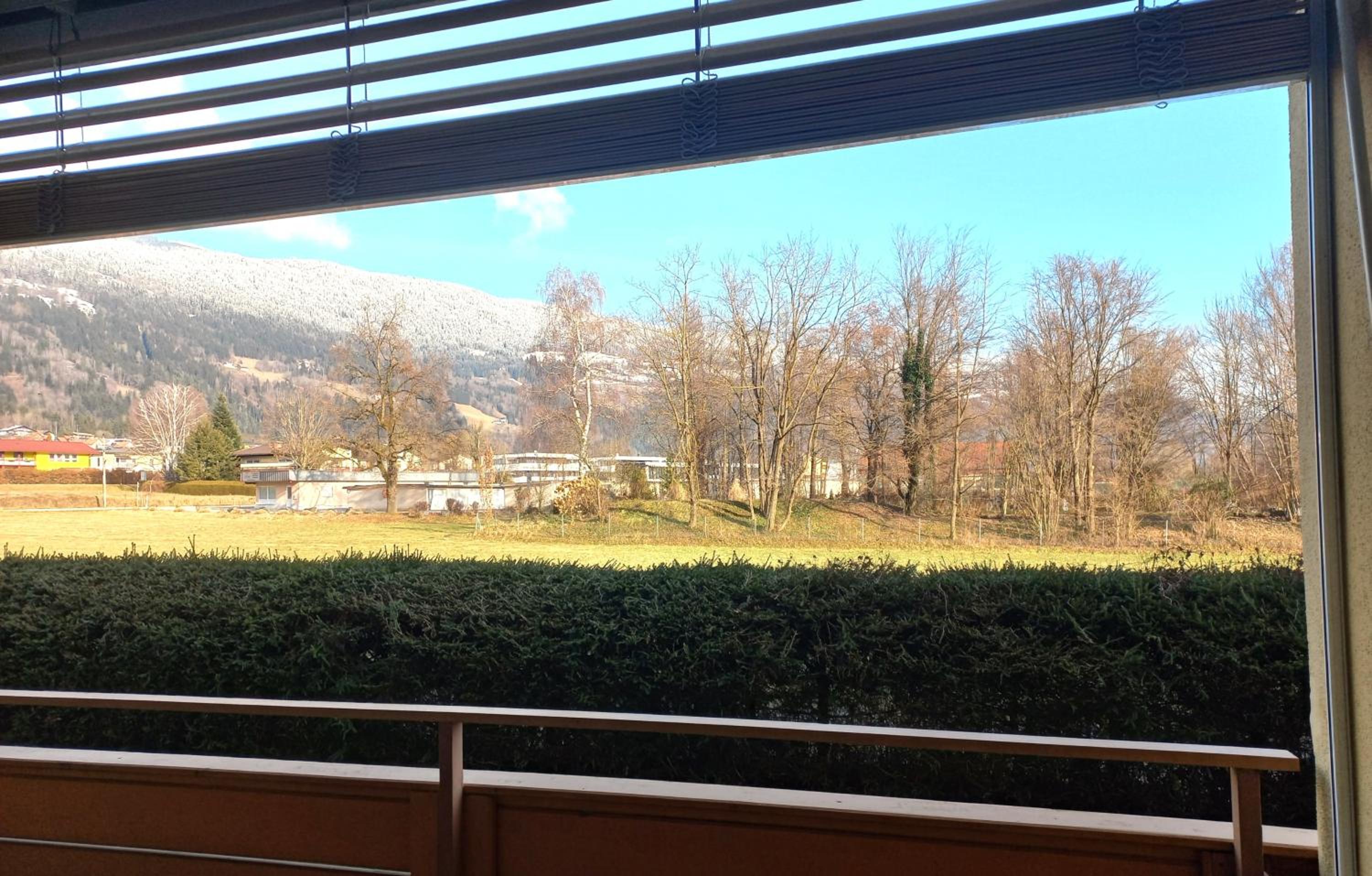 SANDRA Haus KMB Seeappartement am Ossiacher See mit direktem Seezugang und Hallenbad