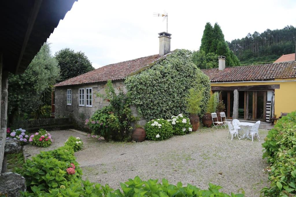 CASA FAMILIAR EN SANXENXO-Rías Baixas