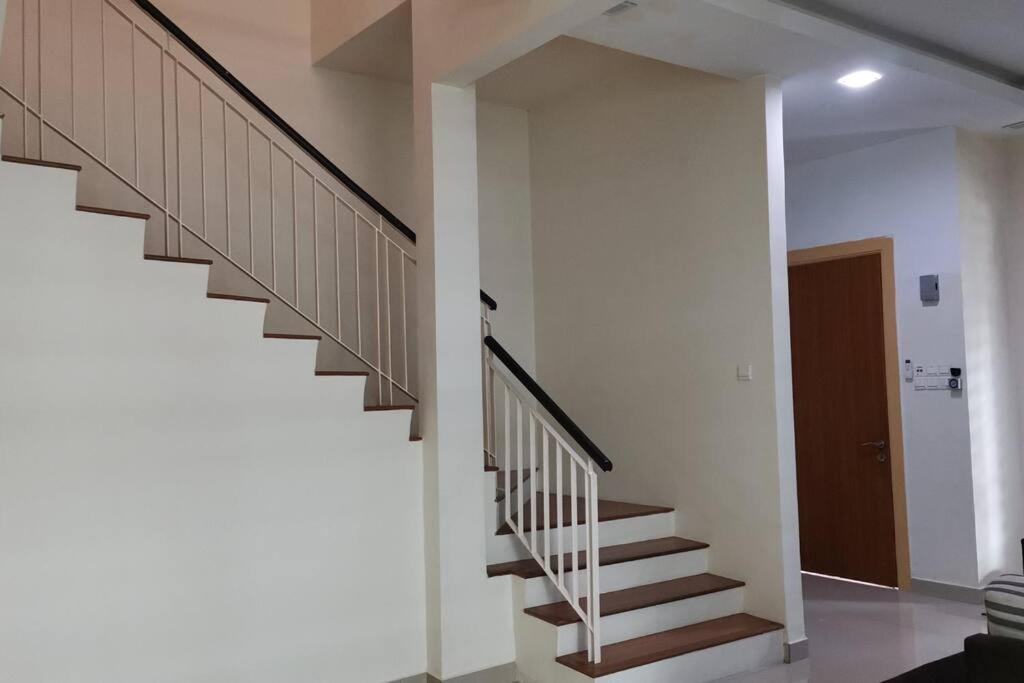 Semi-detached House, Semenyih, Malaysia