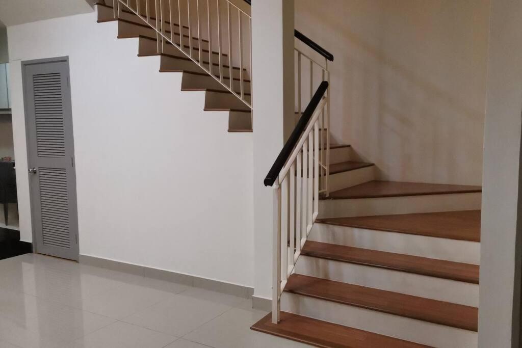 Semi-detached House, Semenyih, Malaysia