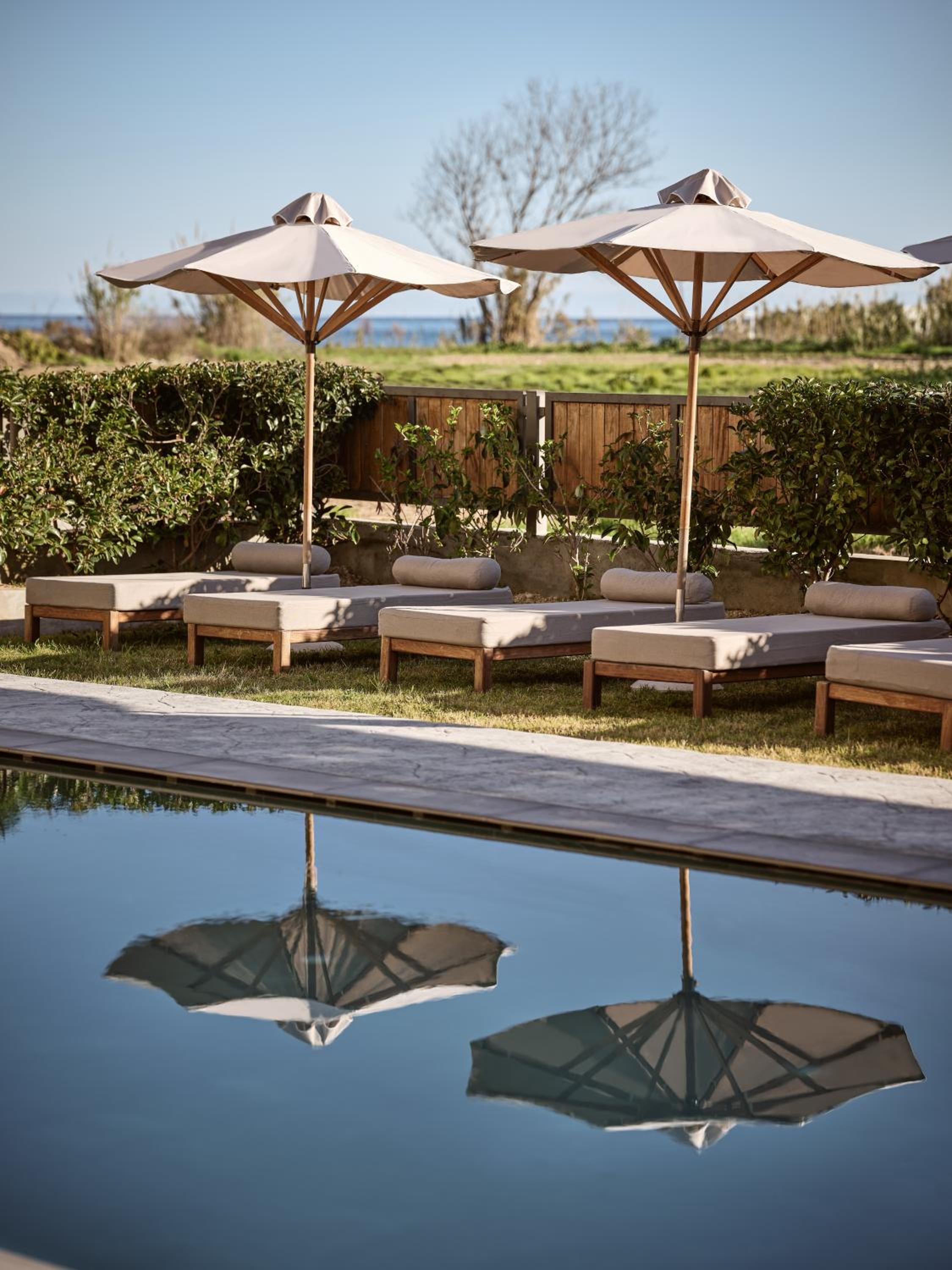 ÒLA Exclusive Residence, with Pool & Beach Access, By ThinkVilla