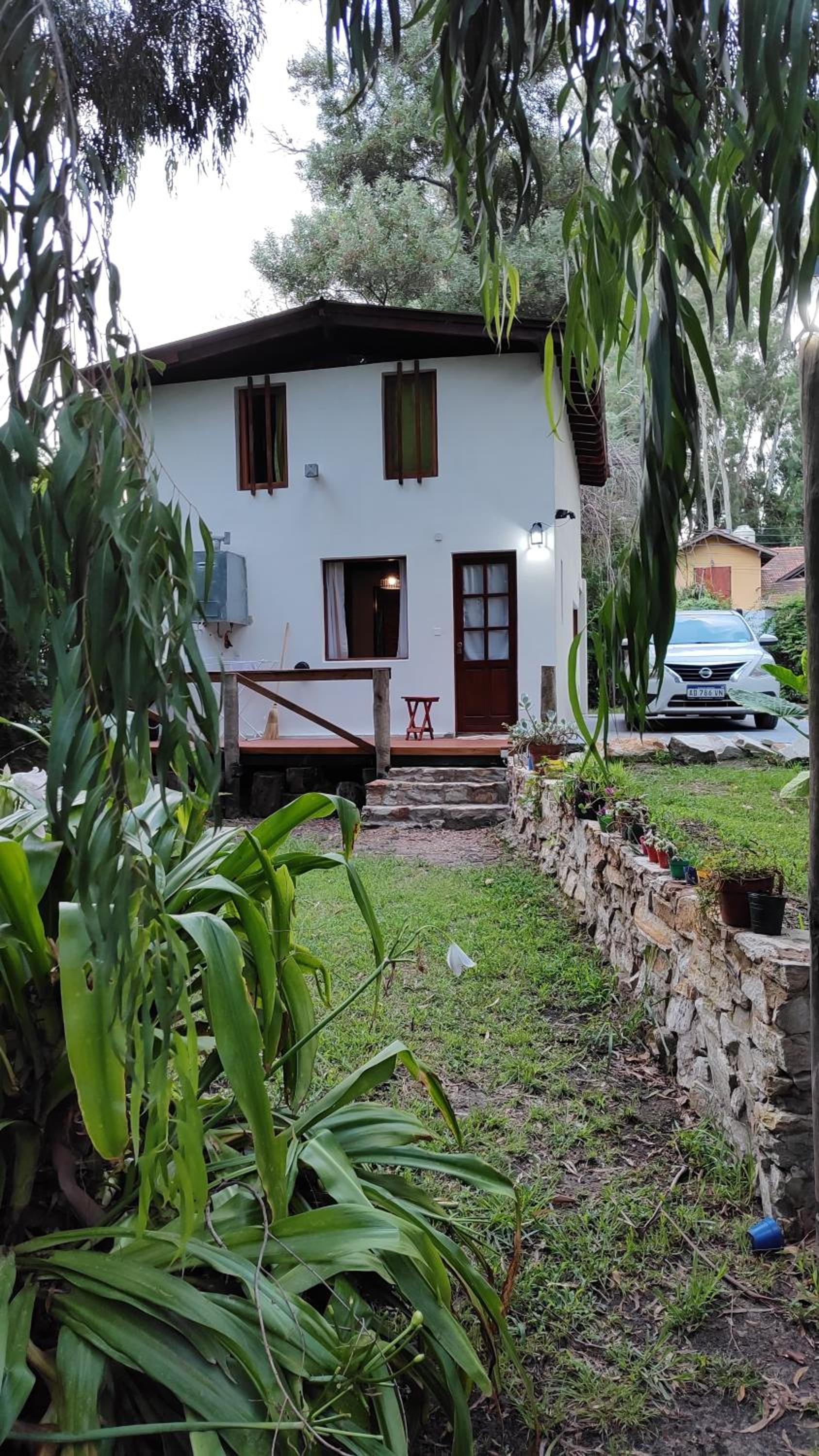 Cabaña Bosque Peralta Ramos para 4 personas, 2 dormitorios