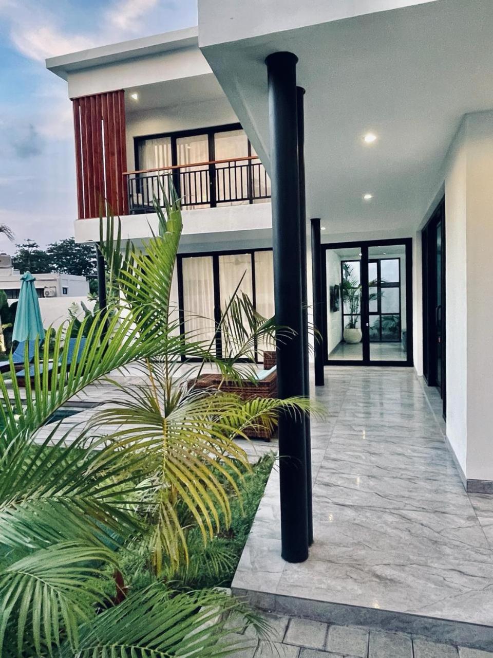 new large Villa, Bingin view 3