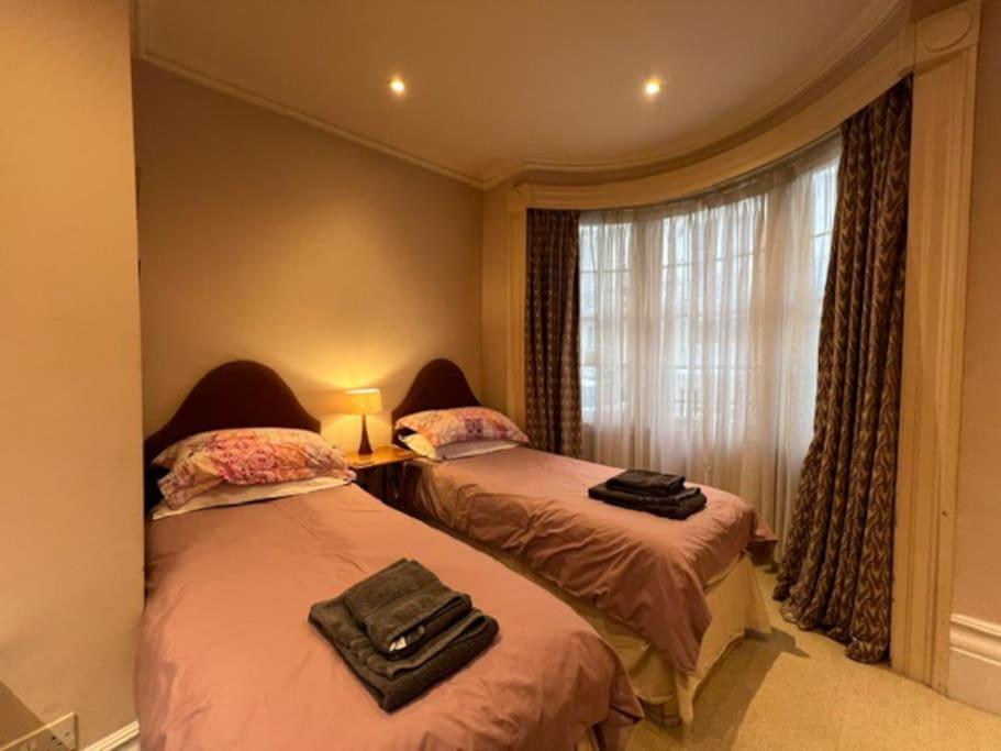 Seaside garden flat in Kemp Town