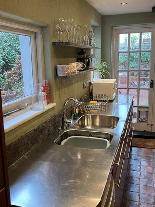 Seaside garden flat in Kemp Town