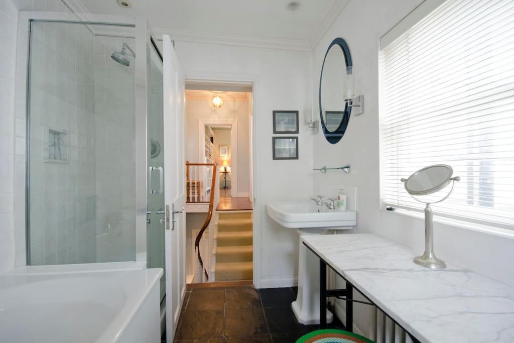Seaside garden flat in Kemp Town