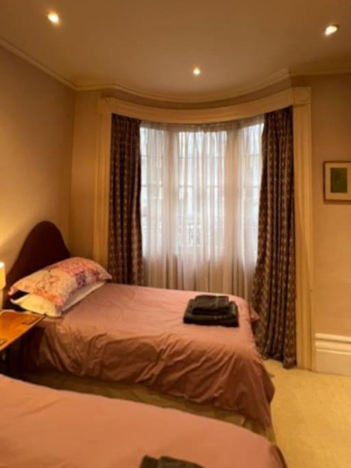 Seaside garden flat in Kemp Town