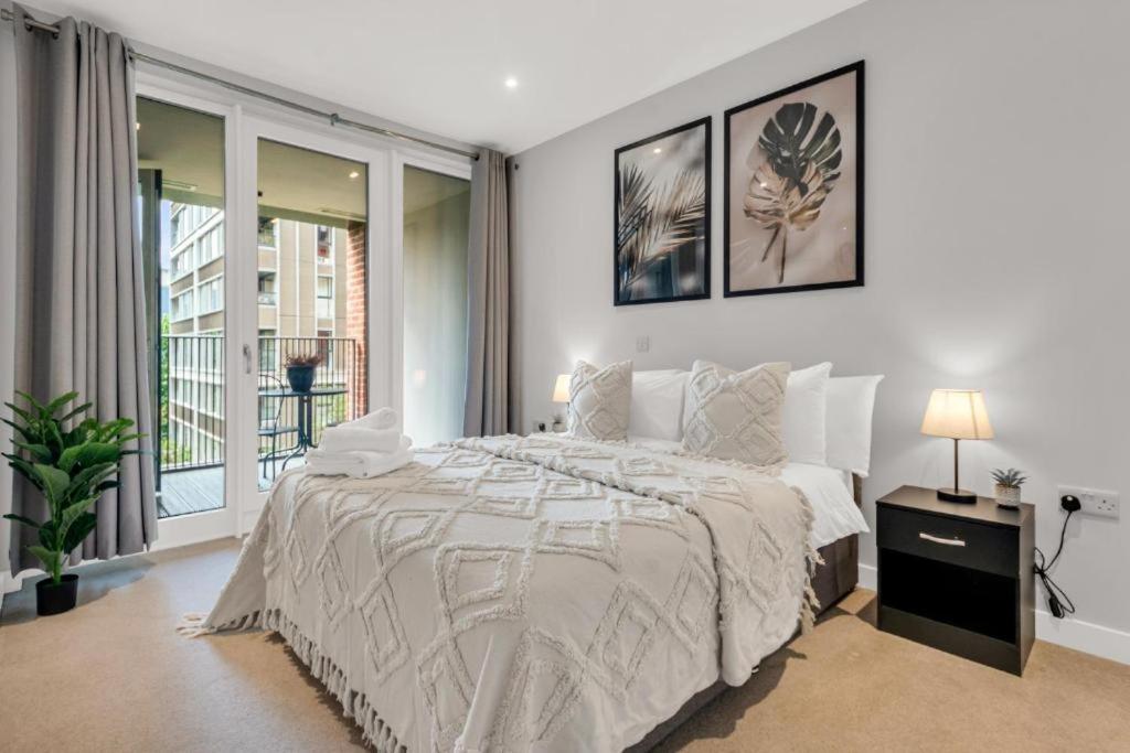 Large 2 Bed Apartment London Lewisham Catford - Long Stays Allowed